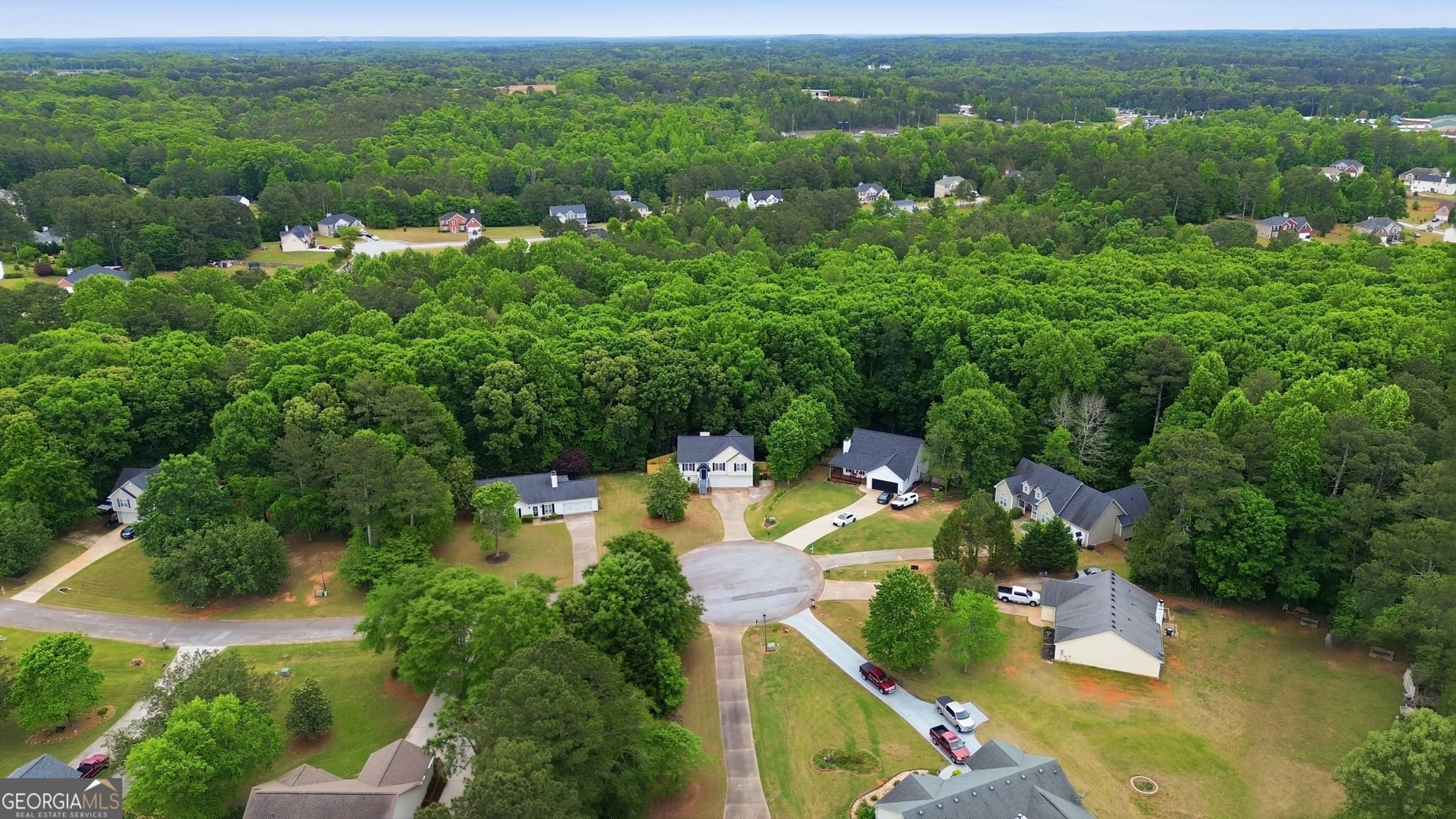 4 bedroom, 3 bathroom, 1,755 sq ft single family residence for sale at 1026 Carriage Way, Loganville, GA 30052 — photo 6