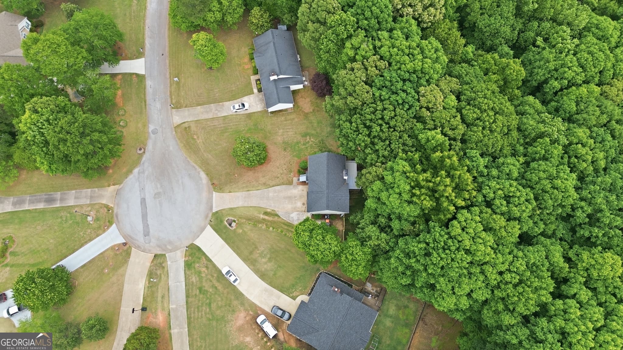 4 bedroom, 3 bathroom, 1,755 sq ft single family residence for sale at 1026 Carriage Way, Loganville, GA 30052 — photo 9