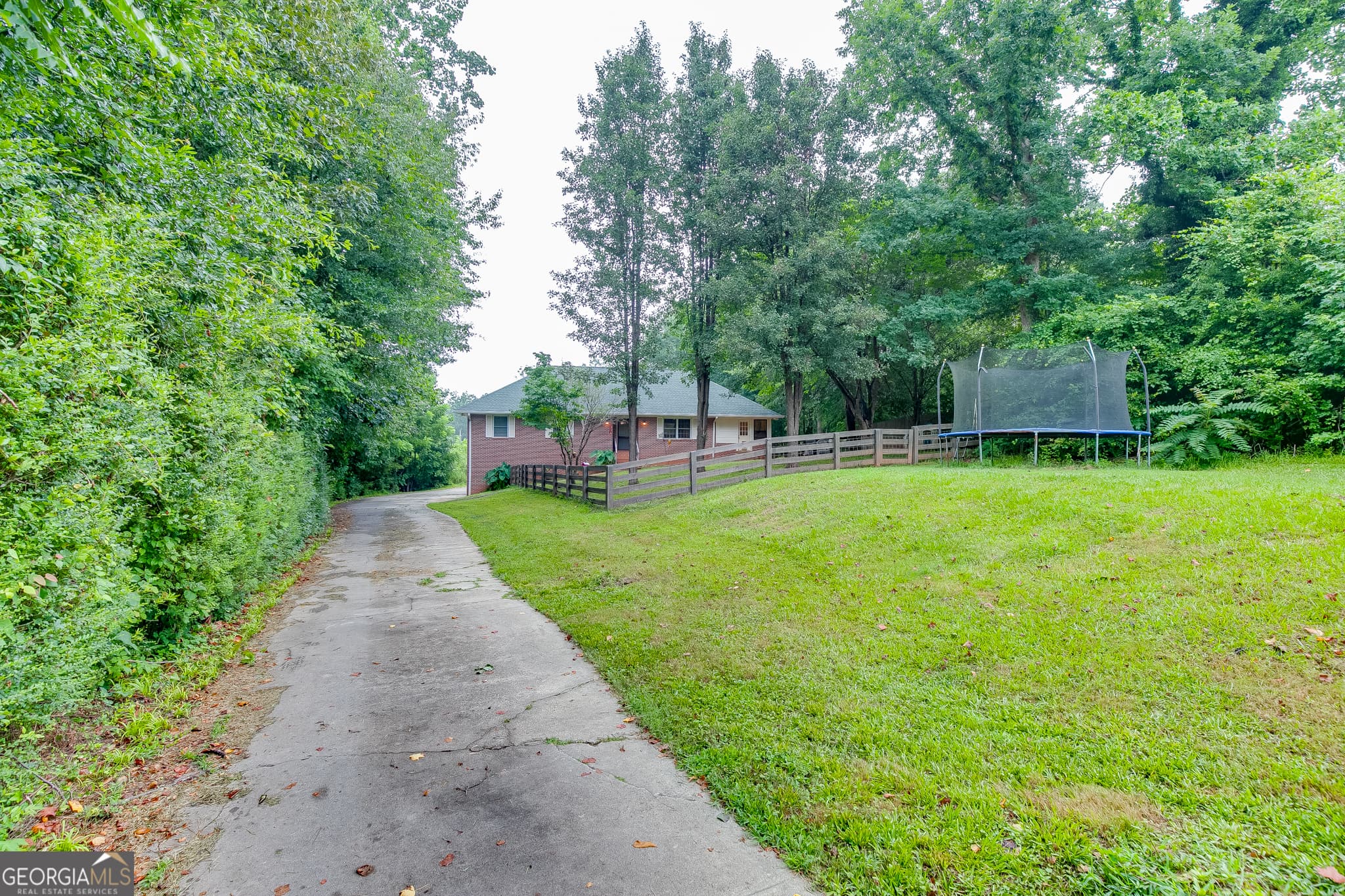 4 bedroom, 2 bathroom, 2,135 sq ft single family residence for sale at 3845 Level Grove Road, Cornelia, GA 30531 — photo 3