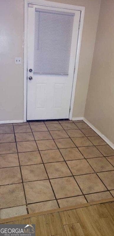 2 bedroom, 2 bathroom, 1,092 sq ft townhouse for sale at 539 Prince Of Wales, Stone Mountain, GA 30083 — photo 3