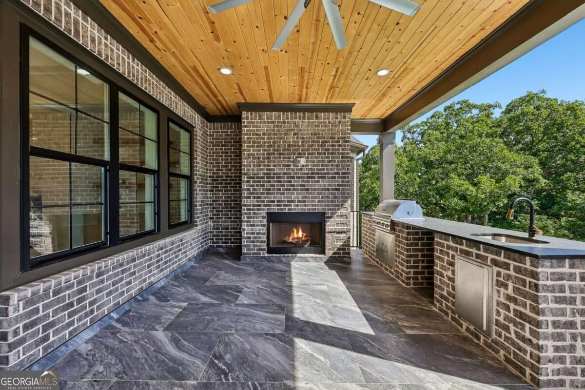 5 bedroom, 5.5 bathroom, 6,673 sq ft single family residence for rent at 6222 Bridgewood Drive, Buford, GA 30518 for $10,000 a month — photo 7