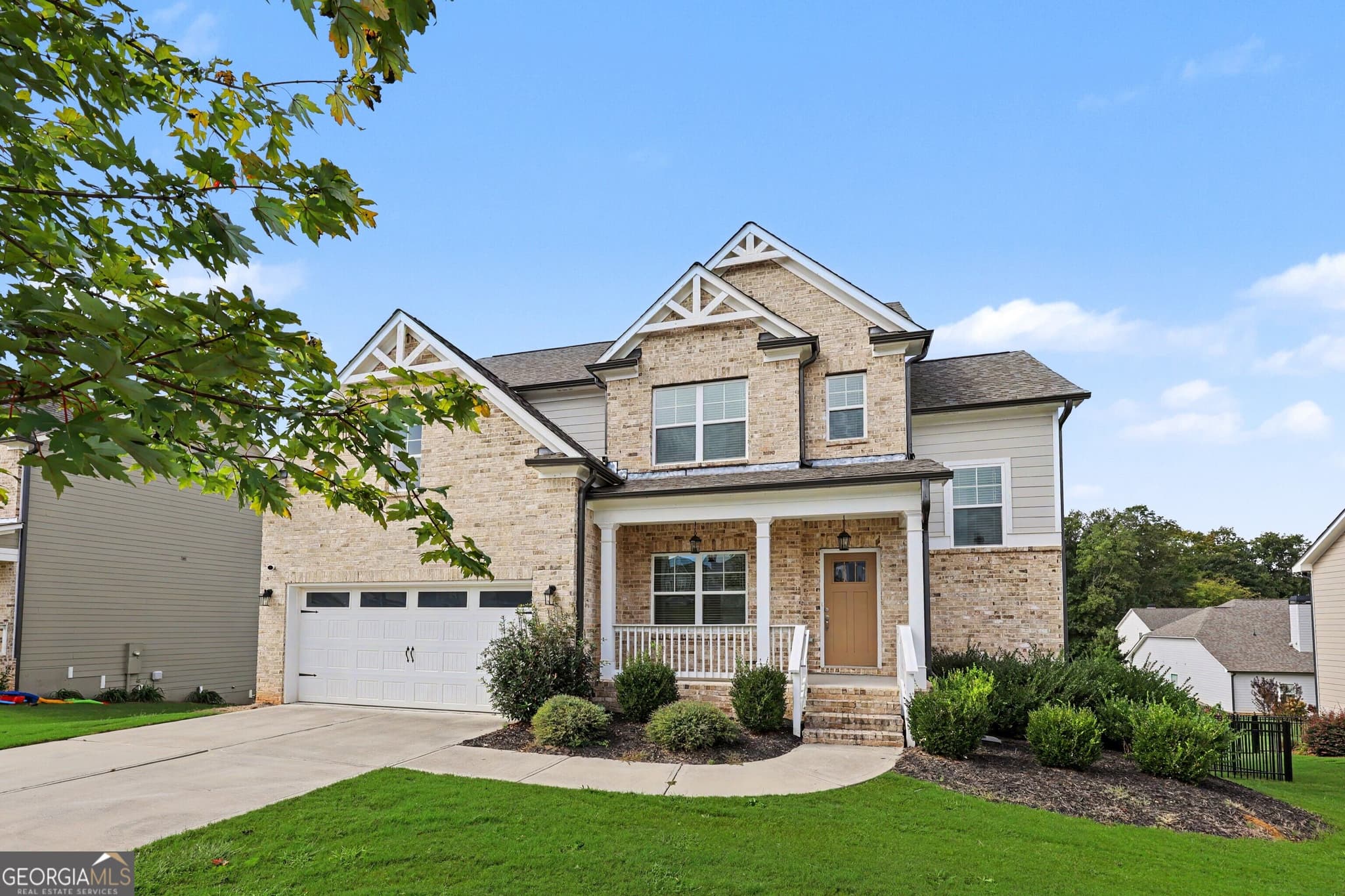 3 bedroom, 2.5 bathroom, 2,230 sq ft single family residence for sale at 2405 Cotton Gin Row, Jefferson, GA 30549