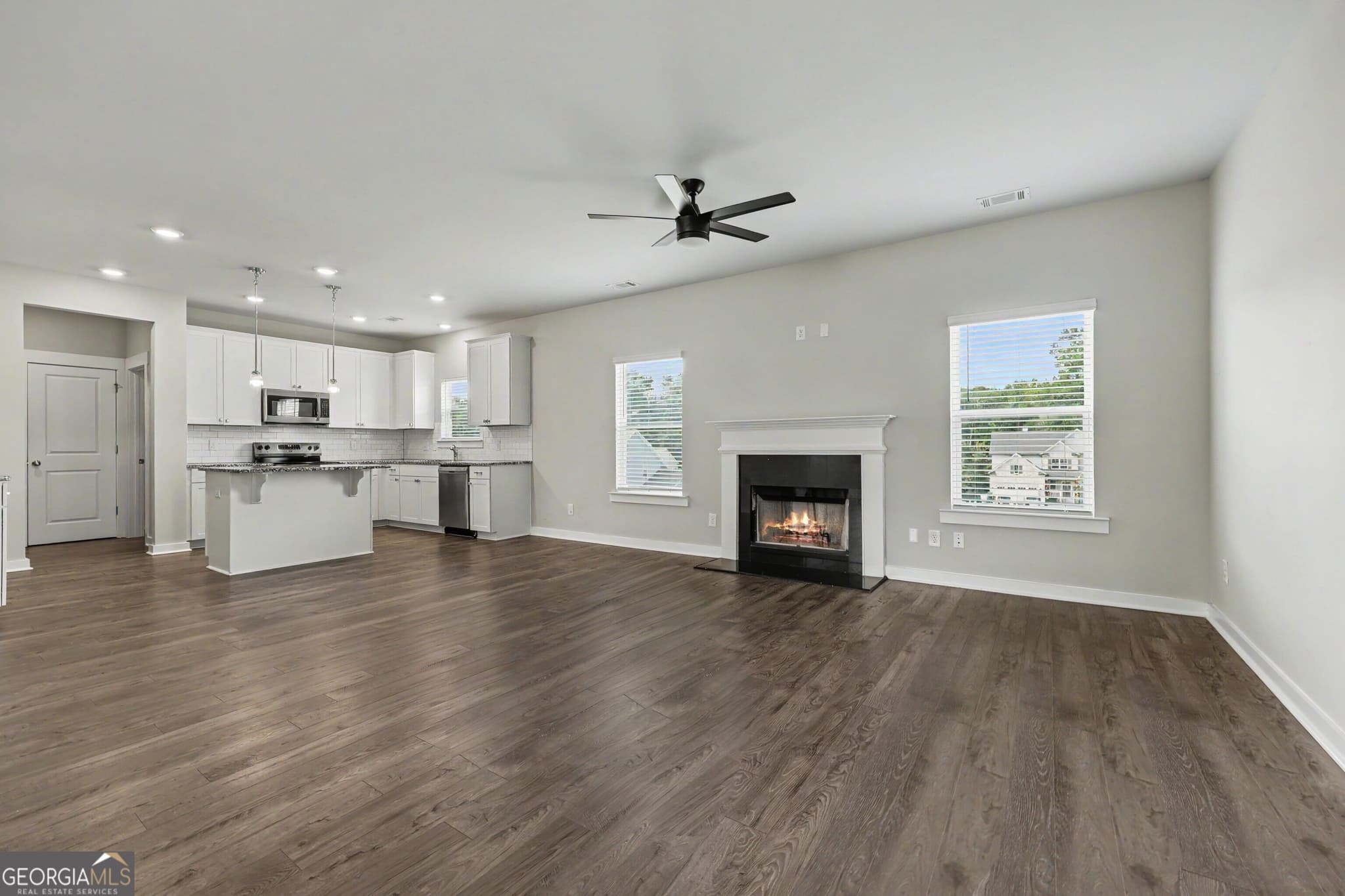 3 bedroom, 2.5 bathroom, 2,230 sq ft single family residence for sale at 2405 Cotton Gin Row, Jefferson, GA 30549 — photo 9