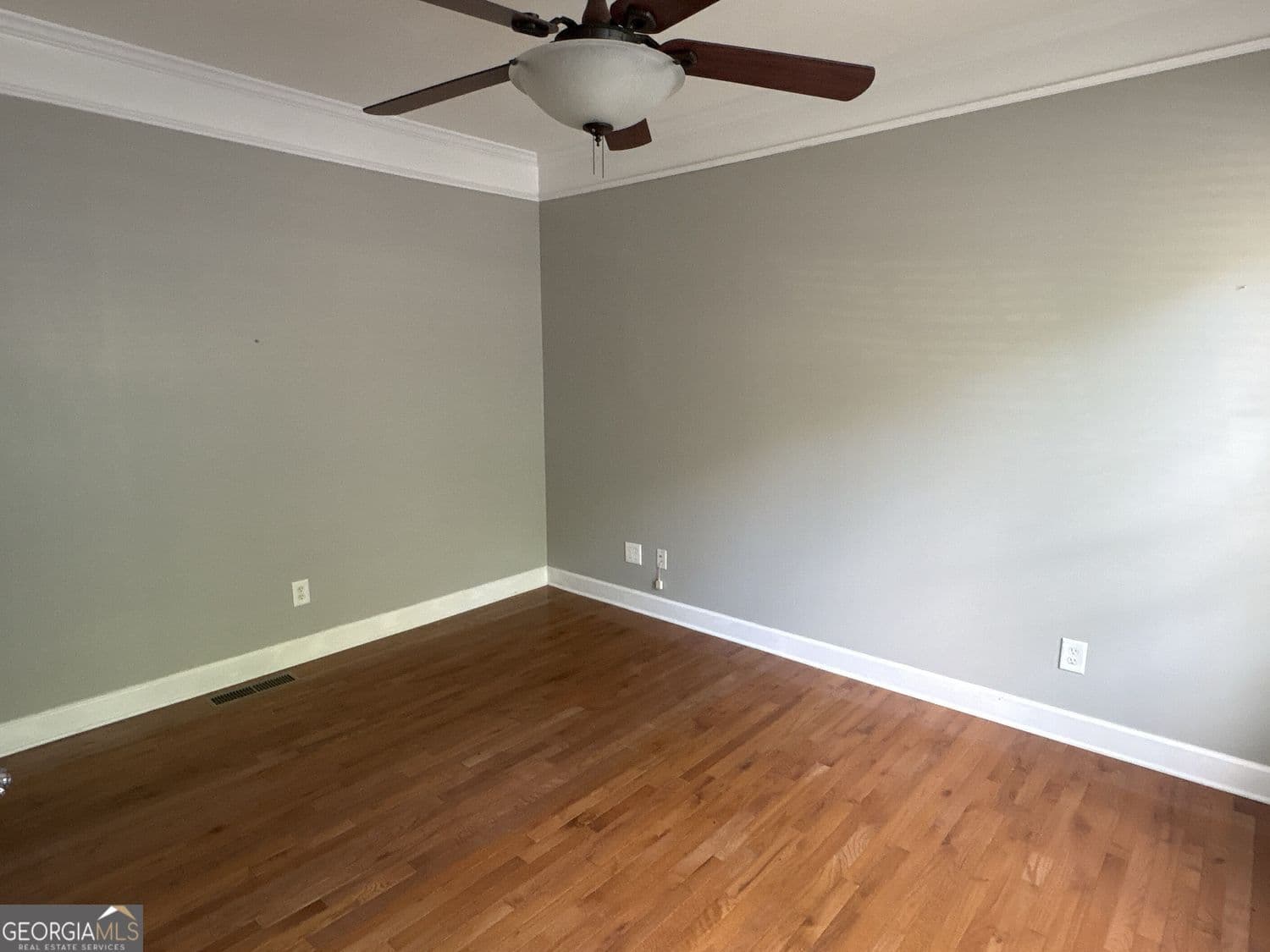5 bedroom, 3.5 bathroom, 4,377 sq ft single family residence for sale at 315 Harmony Lake Drive, Canton, GA 30115 — photo 3