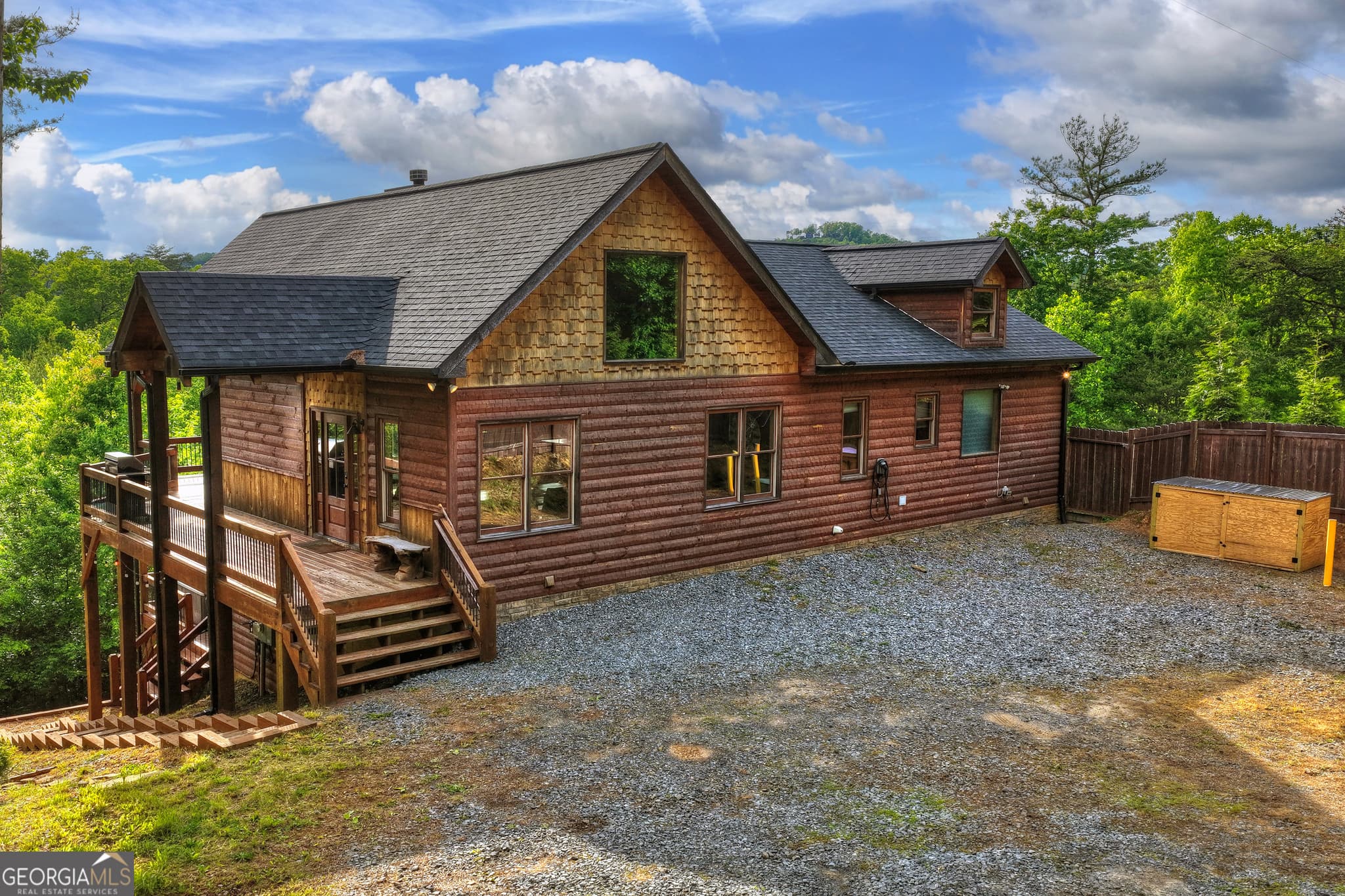 3 bedroom, 3.5 bathroom, 3,144 sq ft cabin,single family residence for sale at 3804 Aska Road, Blue Ridge, GA 30513 — photo 4