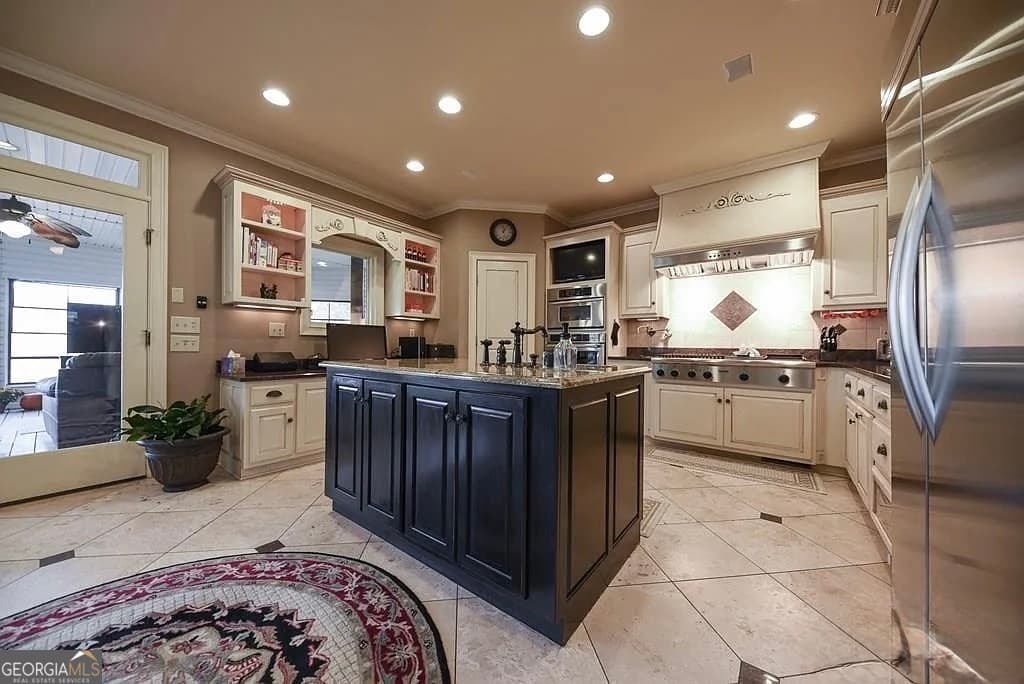 5 bedroom, 4 bathroom, 4,465 sq ft single family residence for sale at 1818 Stoney Crest Drive, Elberton, GA 30635 — photo 7