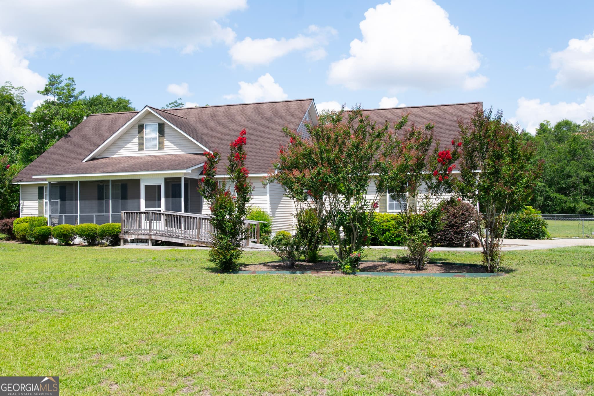 4 bedroom, 2 bathroom, 2,289 sq ft single family residence sold at 3170 Sheri Lane, Blackshear, GA 31516