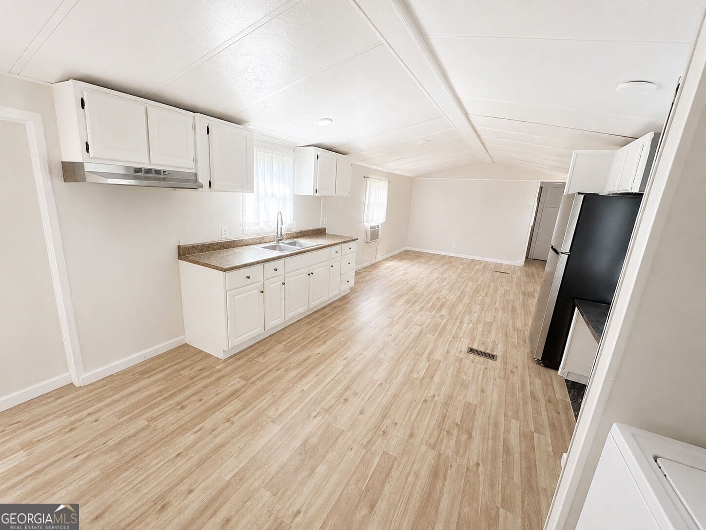 2 bedroom, 2 bathroom manufactured home,single family residence for sale at 316 Carter Road, Auburn, GA 30011 — photo 4