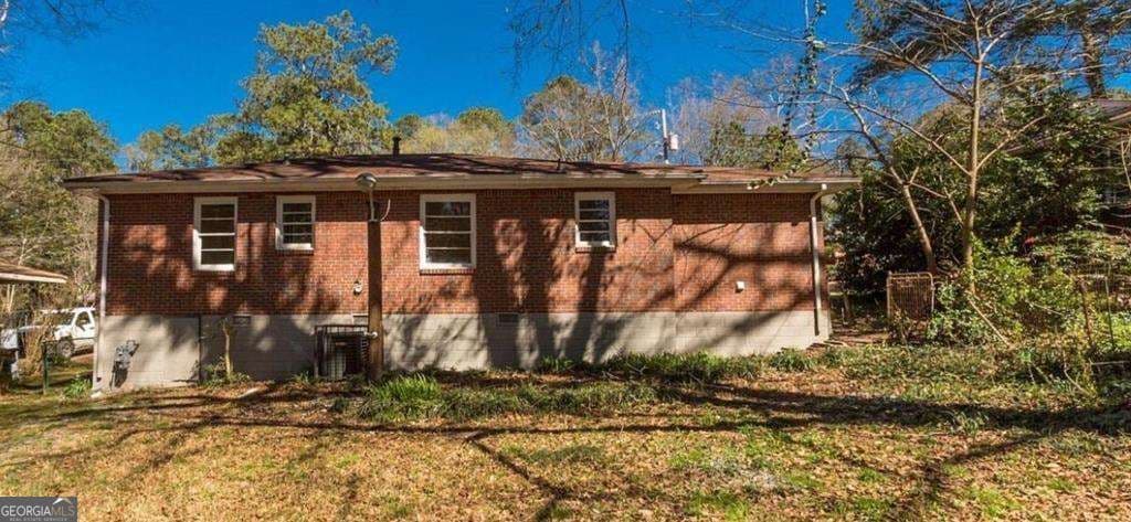 3 bedroom, 1 bathroom, 1,012 sq ft single family residence for rent at 2288 Bonner Road, East Point, GA 30344 for $1,695 a month — photo 3
