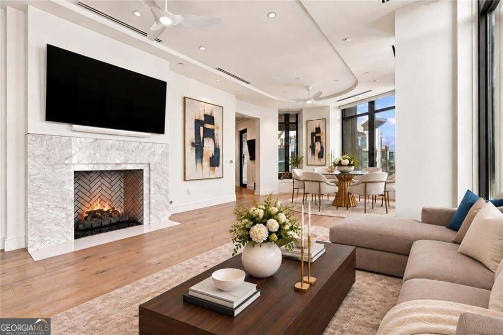 3 bedroom, 3.5 bathroom condominium for sale at 3376 Peachtree Road 34A, Atlanta, GA 30326 — photo 1 of 47