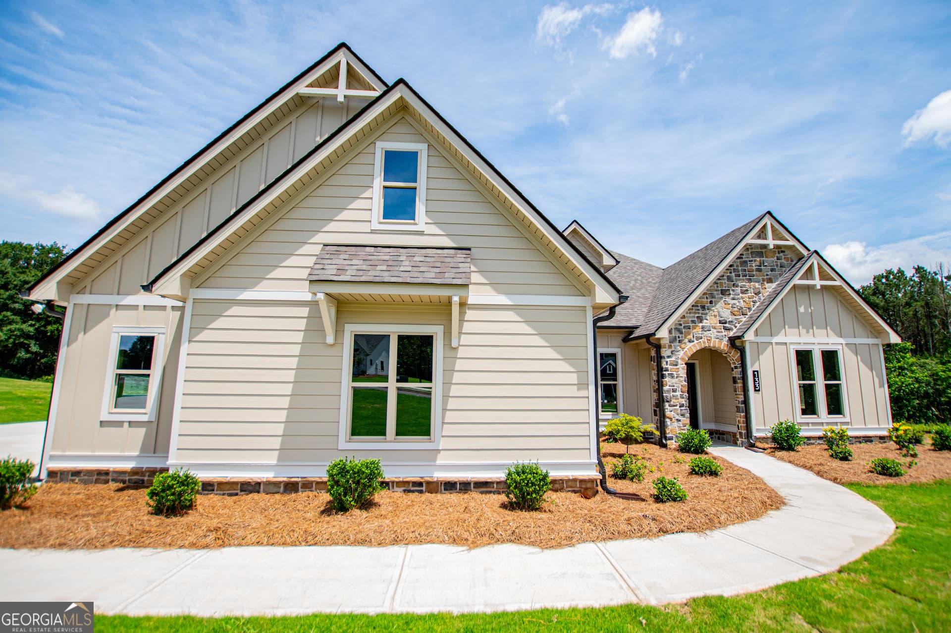 4 bedroom, 3 bathroom, 2,526 sq ft single family residence for sale at 133 Woodford Drive, Roopville, GA 30170 — photo 9