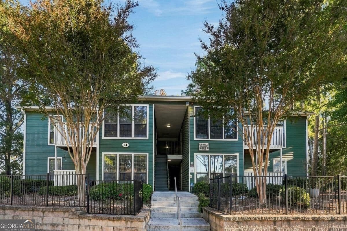 1 bedroom, 1 bathroom condominium for sale at 4628 Vinings Central Run 126, Atlanta, GA 30339