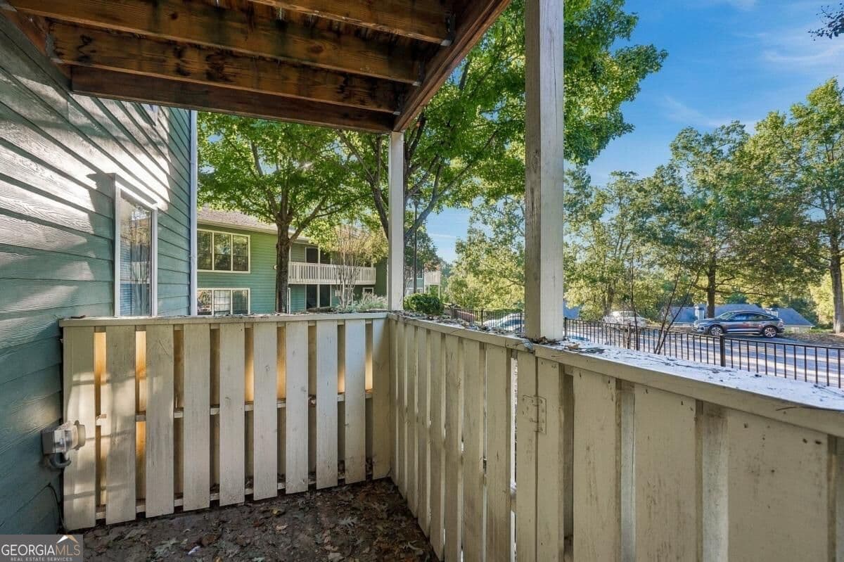 1 bedroom, 1 bathroom condominium for sale at 4628 Vinings Central Run 126, Atlanta, GA 30339 — photo 10