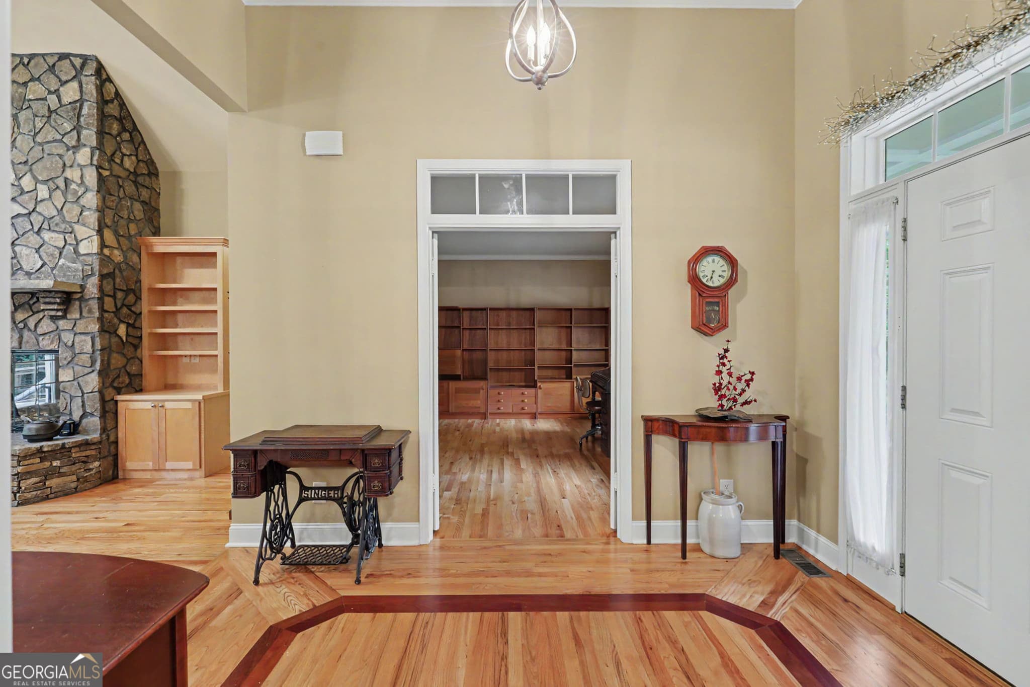5 bedroom, 3.5 bathroom, 5,956 sq ft single family residence for sale at 54 Esco Circle, Rabun Gap, GA 30568 — photo 9