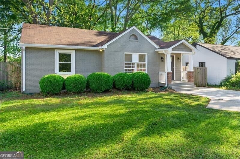 3 bedroom, 2 bathroom, 1,098 sq ft single family residence for rent at 1258 Lyle Avenue, Atlanta, GA 30344 for $1,750 a month — photo 2