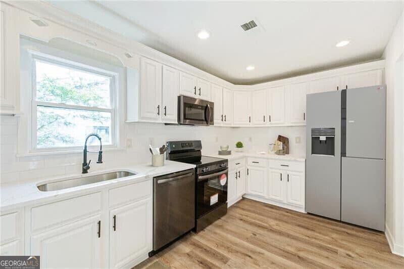 3 bedroom, 2 bathroom, 1,098 sq ft single family residence for rent at 1258 Lyle Avenue, Atlanta, GA 30344 for $1,750 a month — photo 7