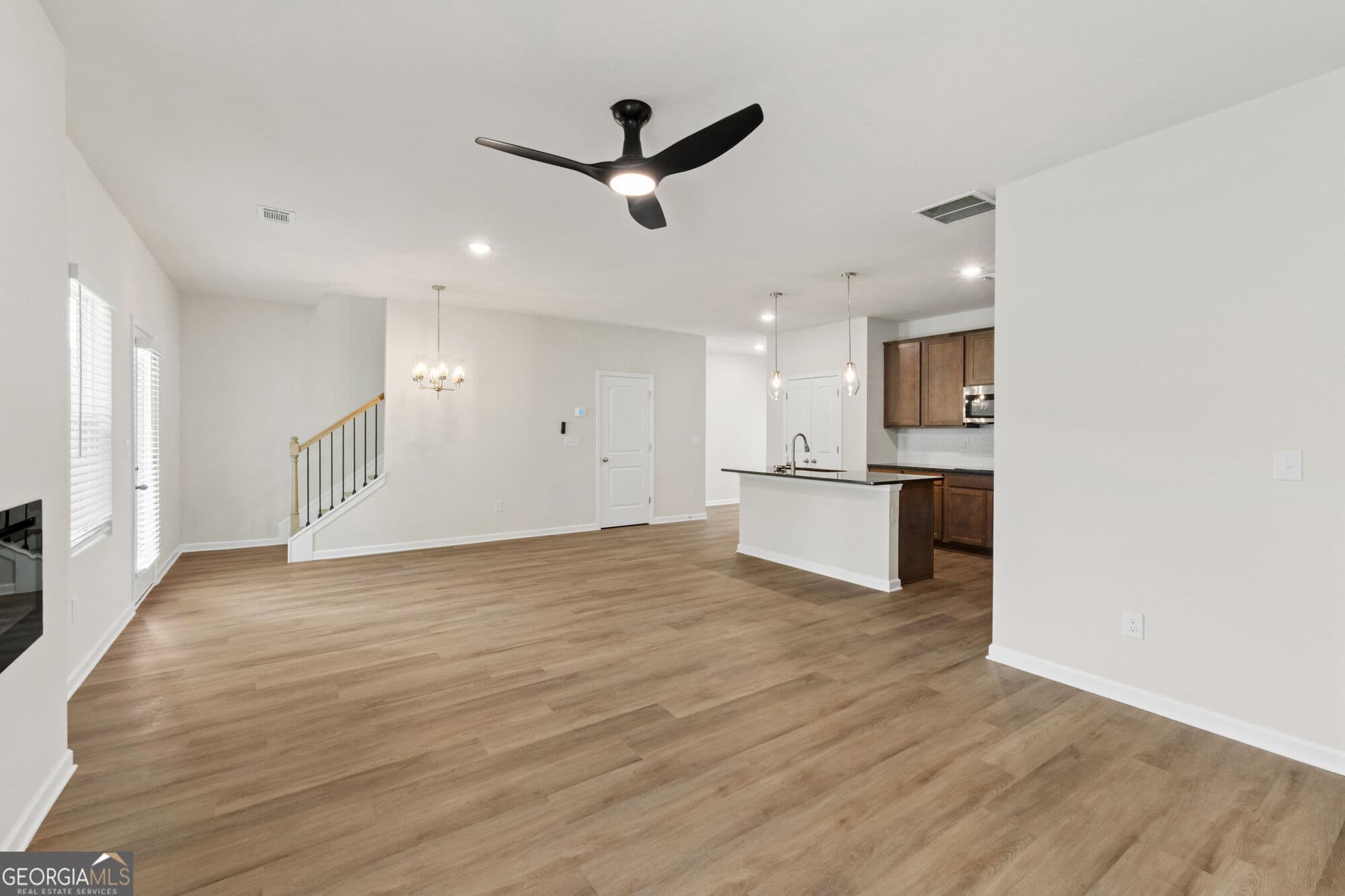 4 bedroom, 3 bathroom, 1,900 sq ft single family residence for sale at 1179 DICKENS Road, Greensboro, GA 30642 — photo 6