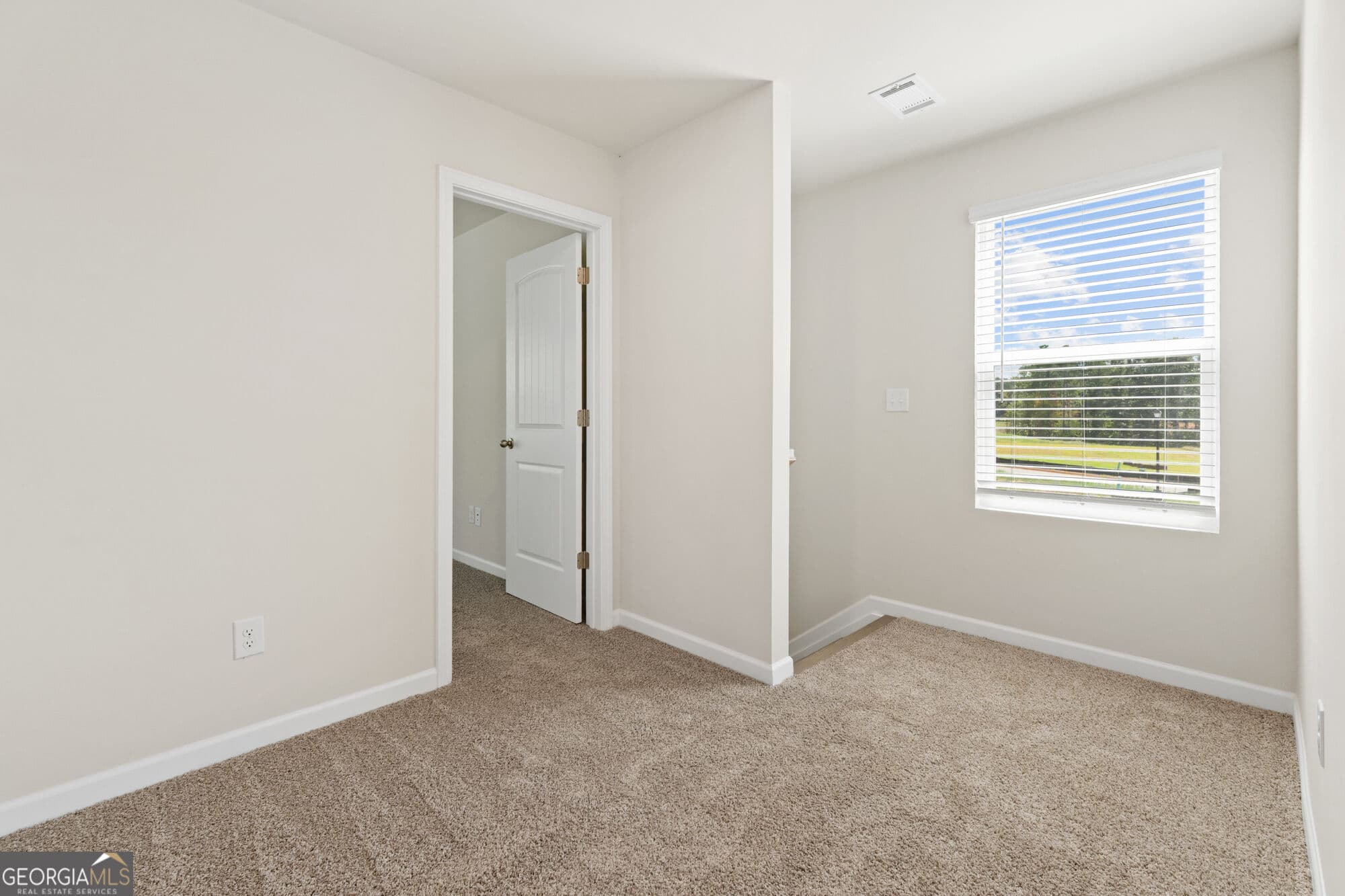 4 bedroom, 3 bathroom, 1,900 sq ft single family residence for sale at 1179 DICKENS Road, Greensboro, GA 30642 — photo 7