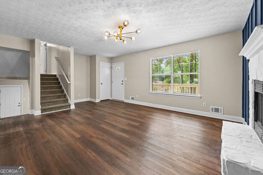 3 bedroom, 2 bathroom, 1,624 sq ft single family residence for sale at 116 Stagecoach Trail, Stockbridge, GA 30281 — photo 8