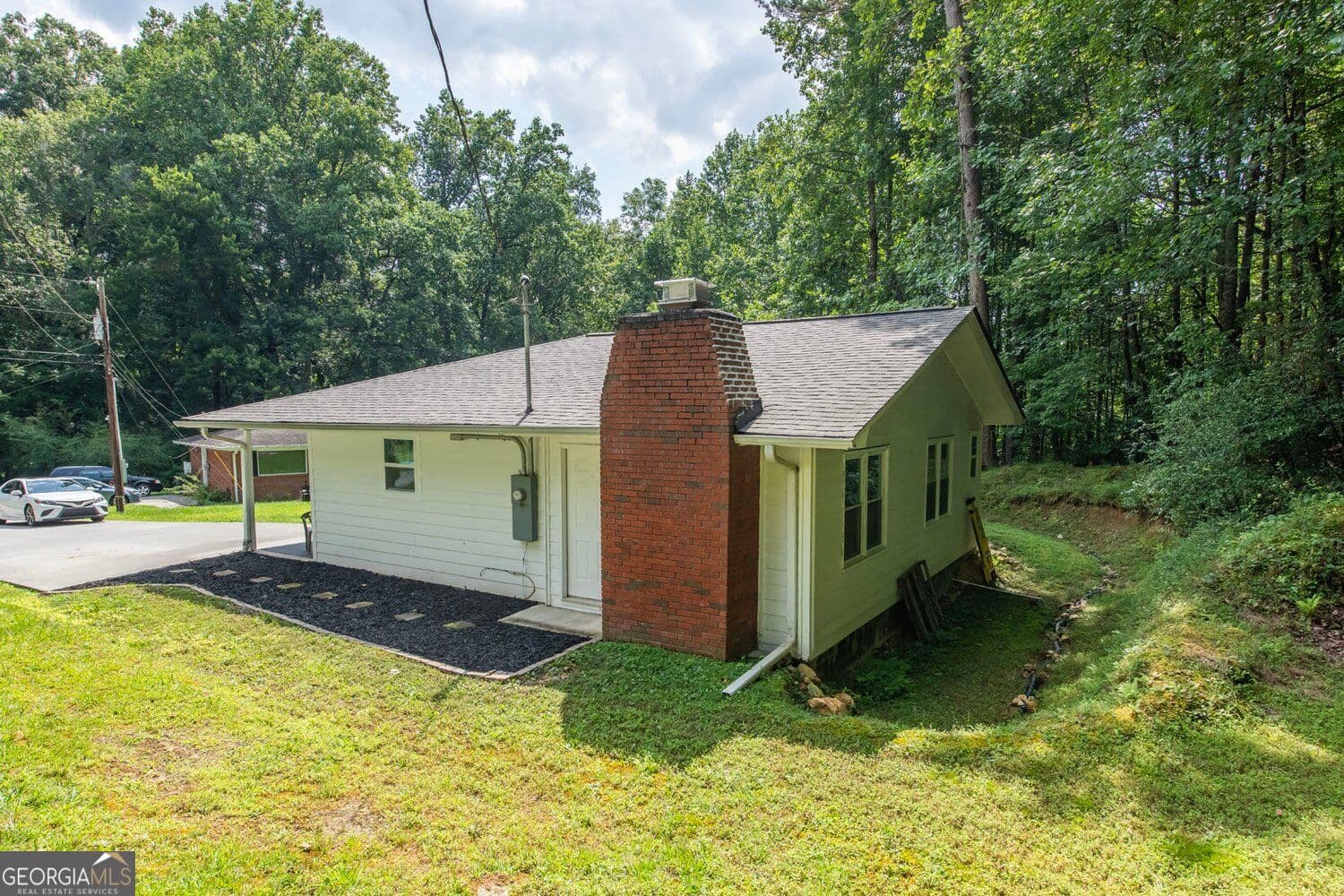 3 bedroom, 3 bathroom, 1,406 sq ft single family residence for sale at 42 Carpenter Lane, Dahlonega, GA 30533 — photo 6