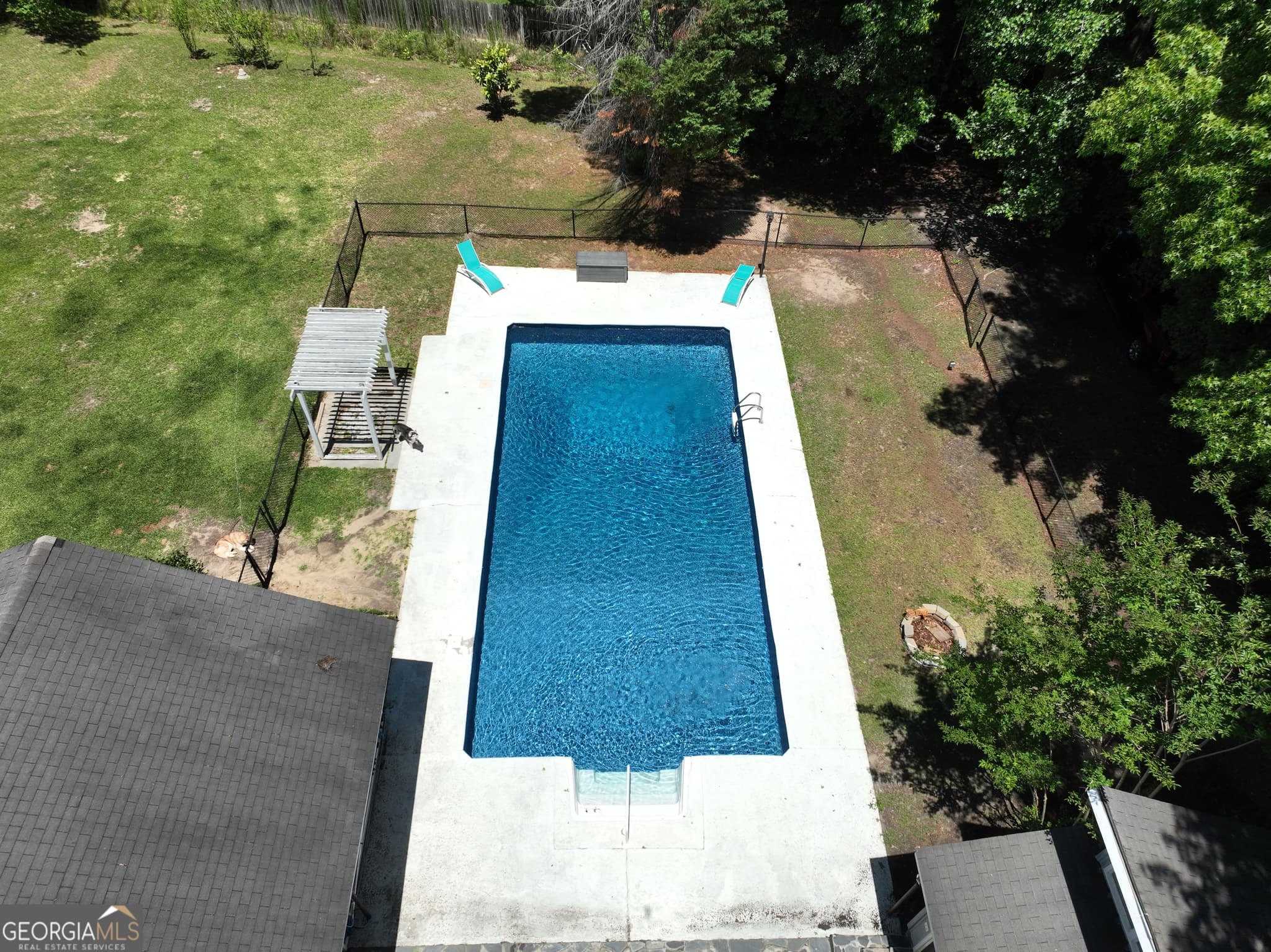 4 bedroom, 3 bathroom, 3,065 sq ft single family residence under contract at 1222 4th Avenue, Eastman, GA 31023 — photo 5