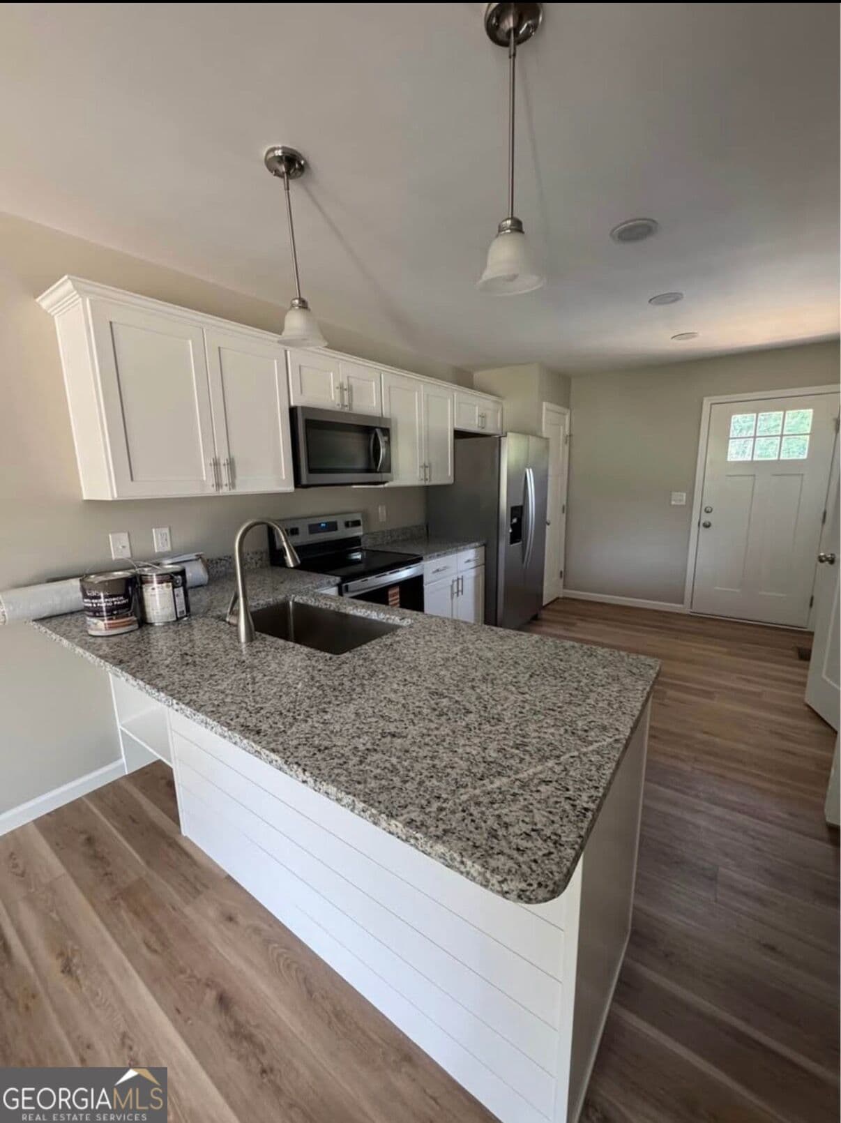 2 bedroom, 1.5 bathroom duplex for rent at 2875 Old Rome Road A, Dalton, GA 30720 for $1,350 a month — photo 3