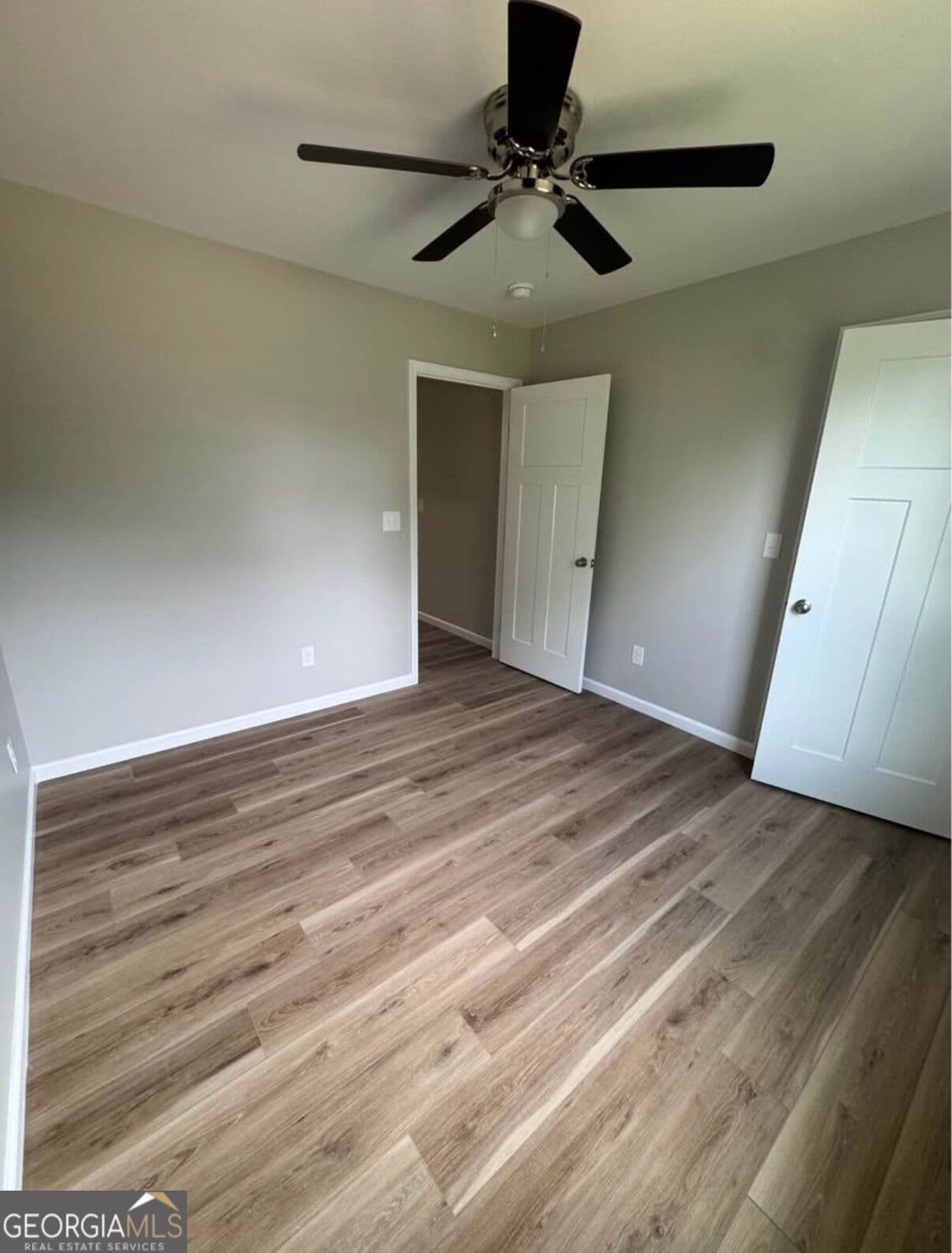 2 bedroom, 1.5 bathroom duplex for rent at 2875 Old Rome Road A, Dalton, GA 30720 for $1,350 a month — photo 5
