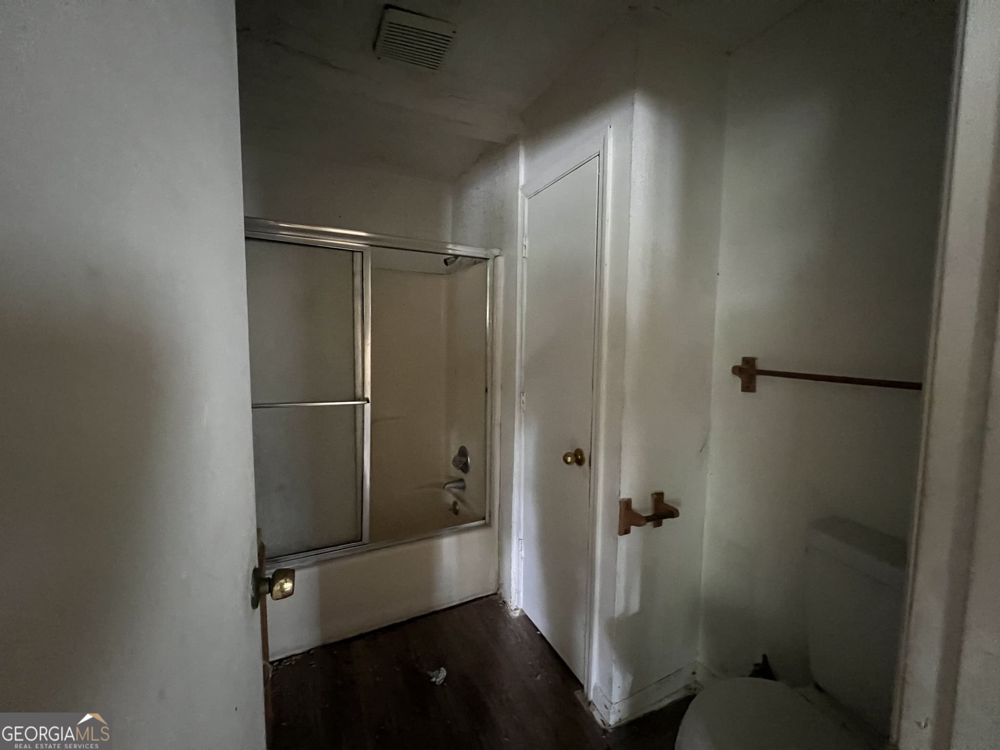 2 bedroom, 1.5 bathroom, 884 sq ft single family residence for sale at 612 Zackery Avenue, Albany, GA 31701 — photo 7