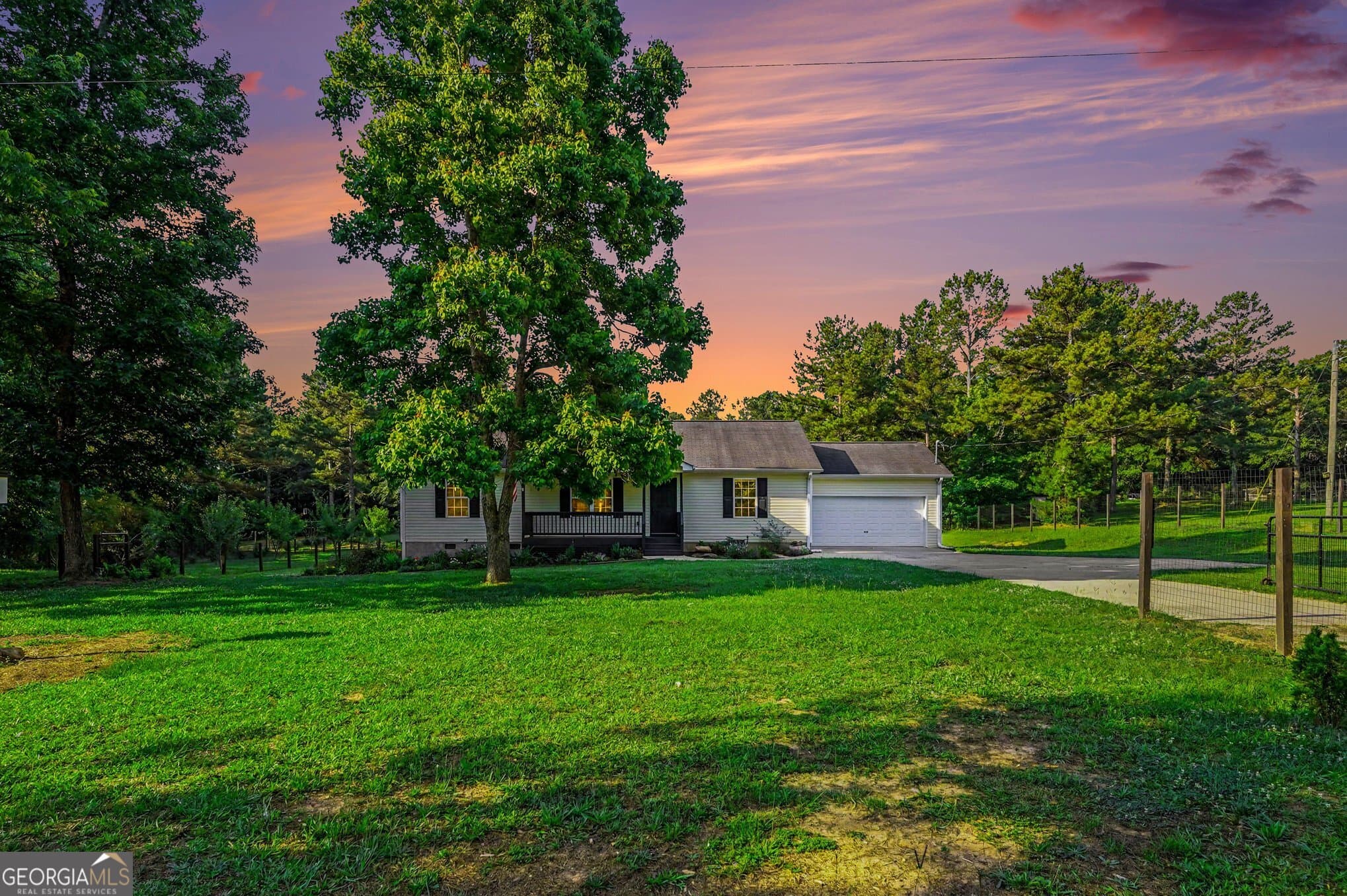 3 bedroom, 2 bathroom, 1,500 sq ft single family residence sold at 313 Anderson Road, Griffin, GA 30223
