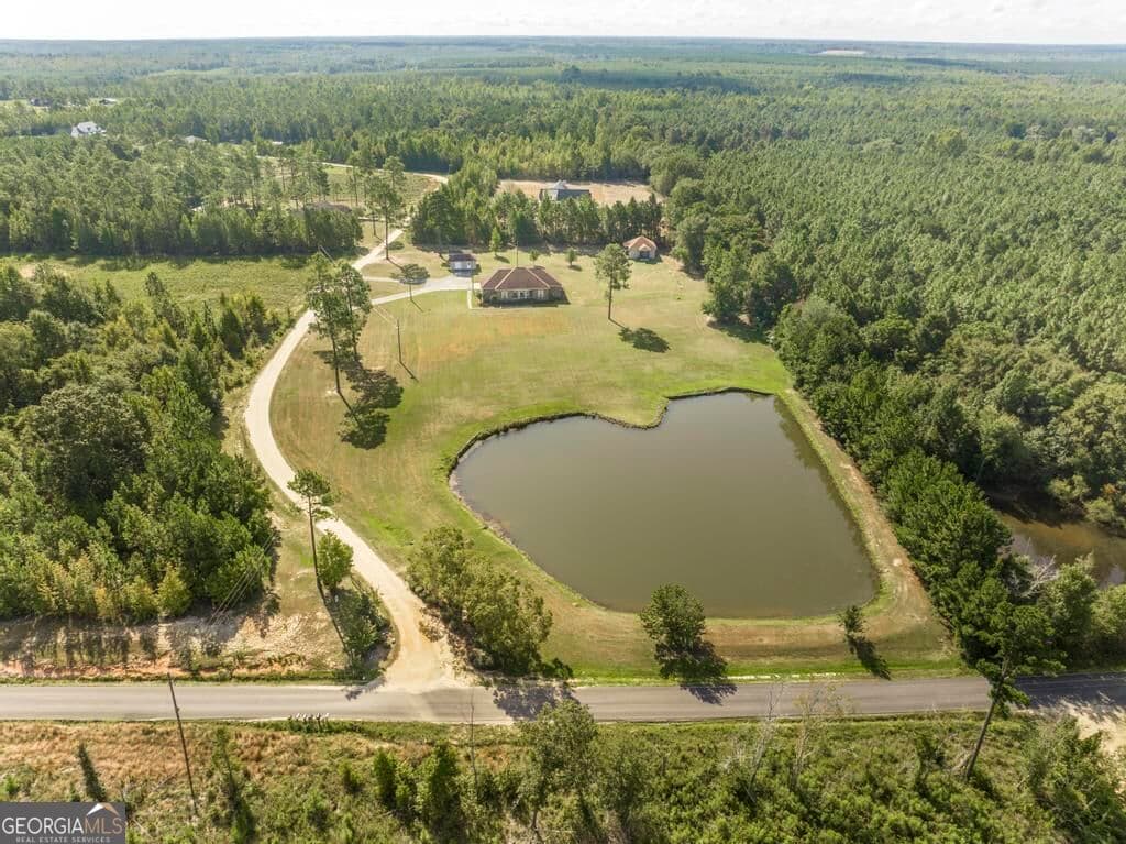 4 bedroom, 3 bathroom, 3,024 sq ft single family residence for sale at 2509 Orphans Cemetery Road, Eastman, GA 31023 — photo 2