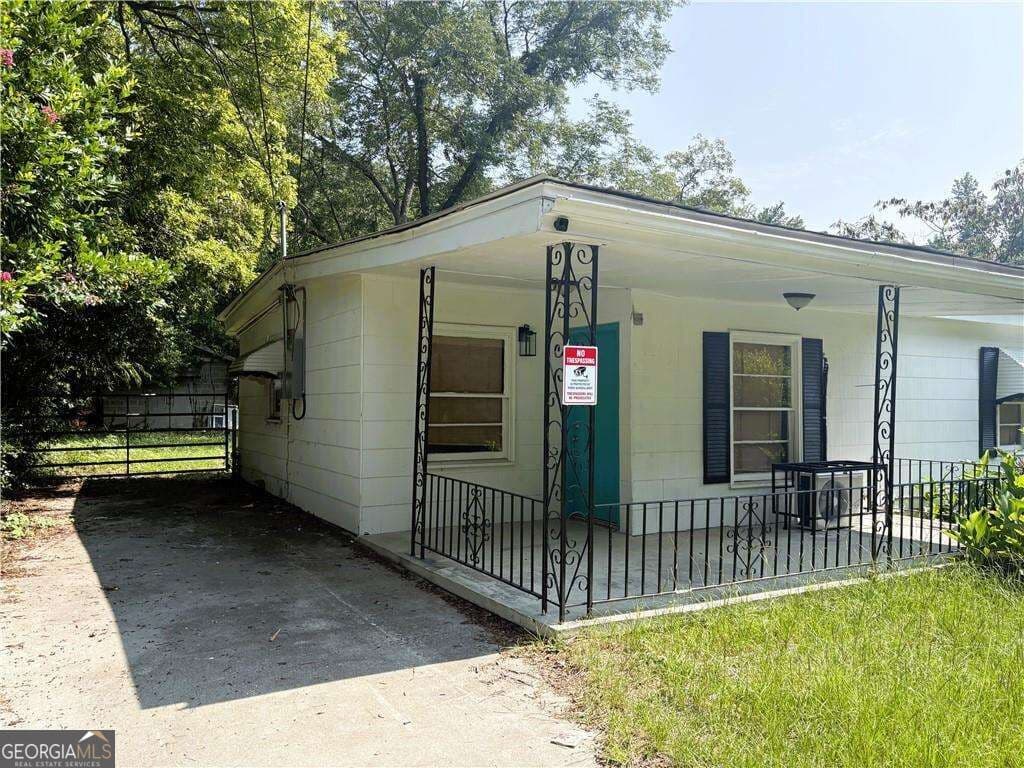 2 bedroom, 1 bathroom single family residence for rent at 4049 Villa Avenue, Macon, GA 31204 for $899 a month — photo 1 of 9