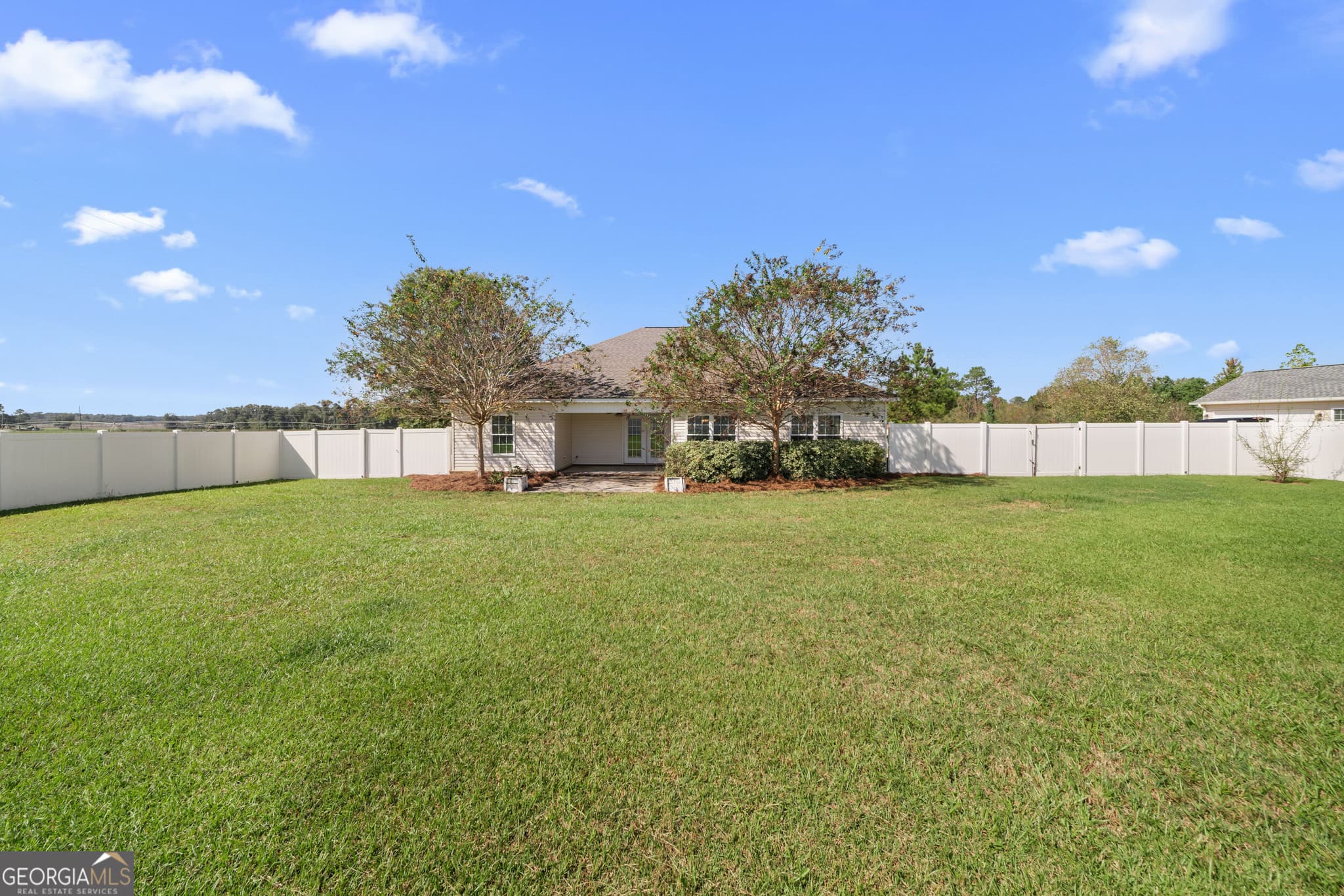 4 bedroom, 2 bathroom, 1,872 sq ft single family residence for sale at 100 Wedgefield Way, Statesboro, GA 30458 — photo 3