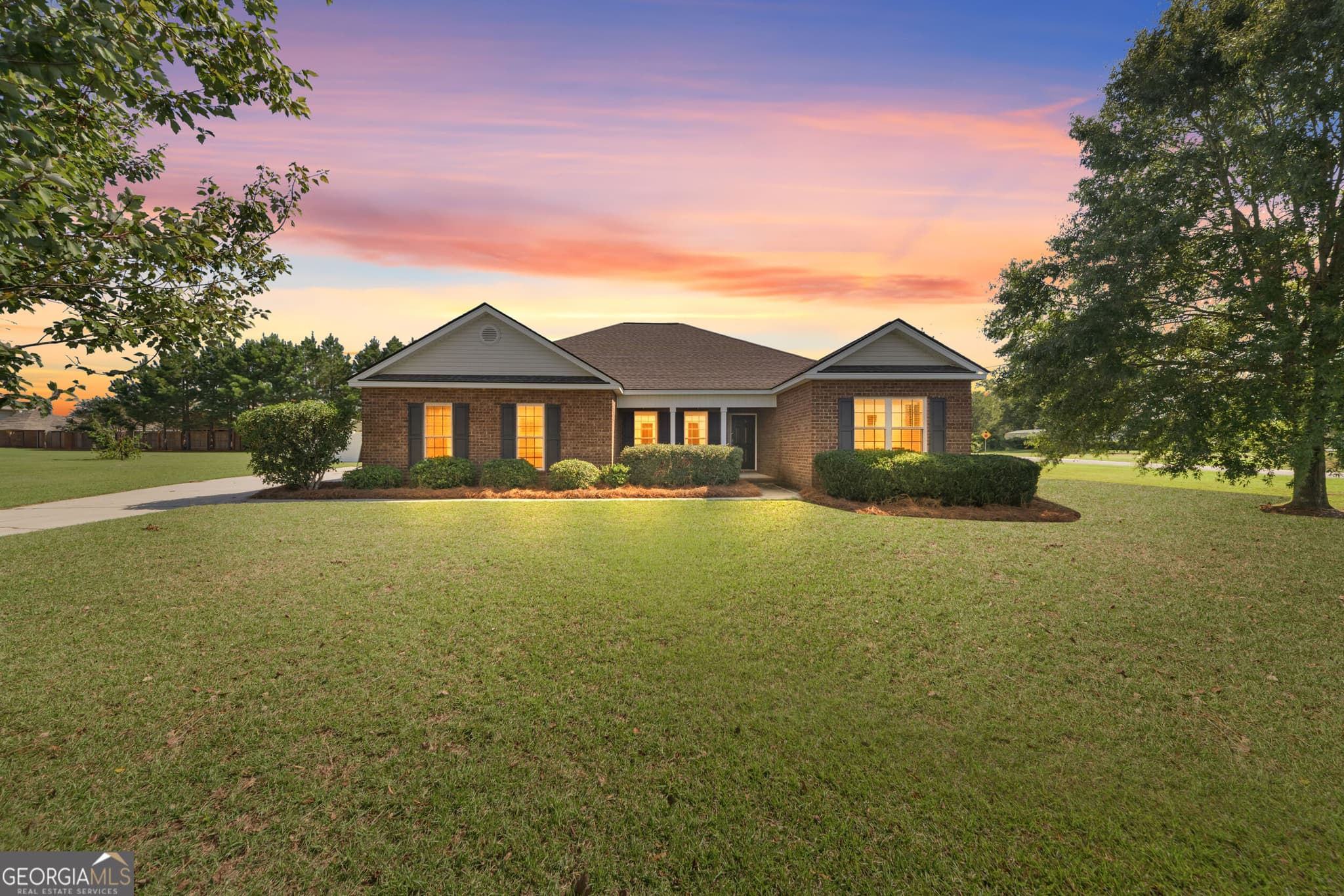 4 bedroom, 2 bathroom, 1,872 sq ft single family residence for sale at 100 Wedgefield Way, Statesboro, GA 30458 — photo 1 of 40