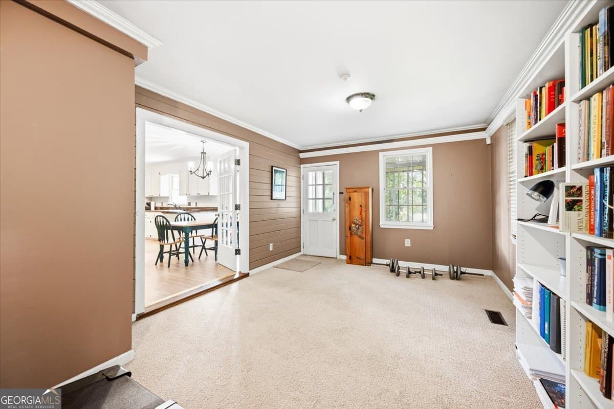 3 bedroom, 2 bathroom, 1,764 sq ft single family residence for sale at 3240 Lousie Place, Macon, GA 31204 — photo 7