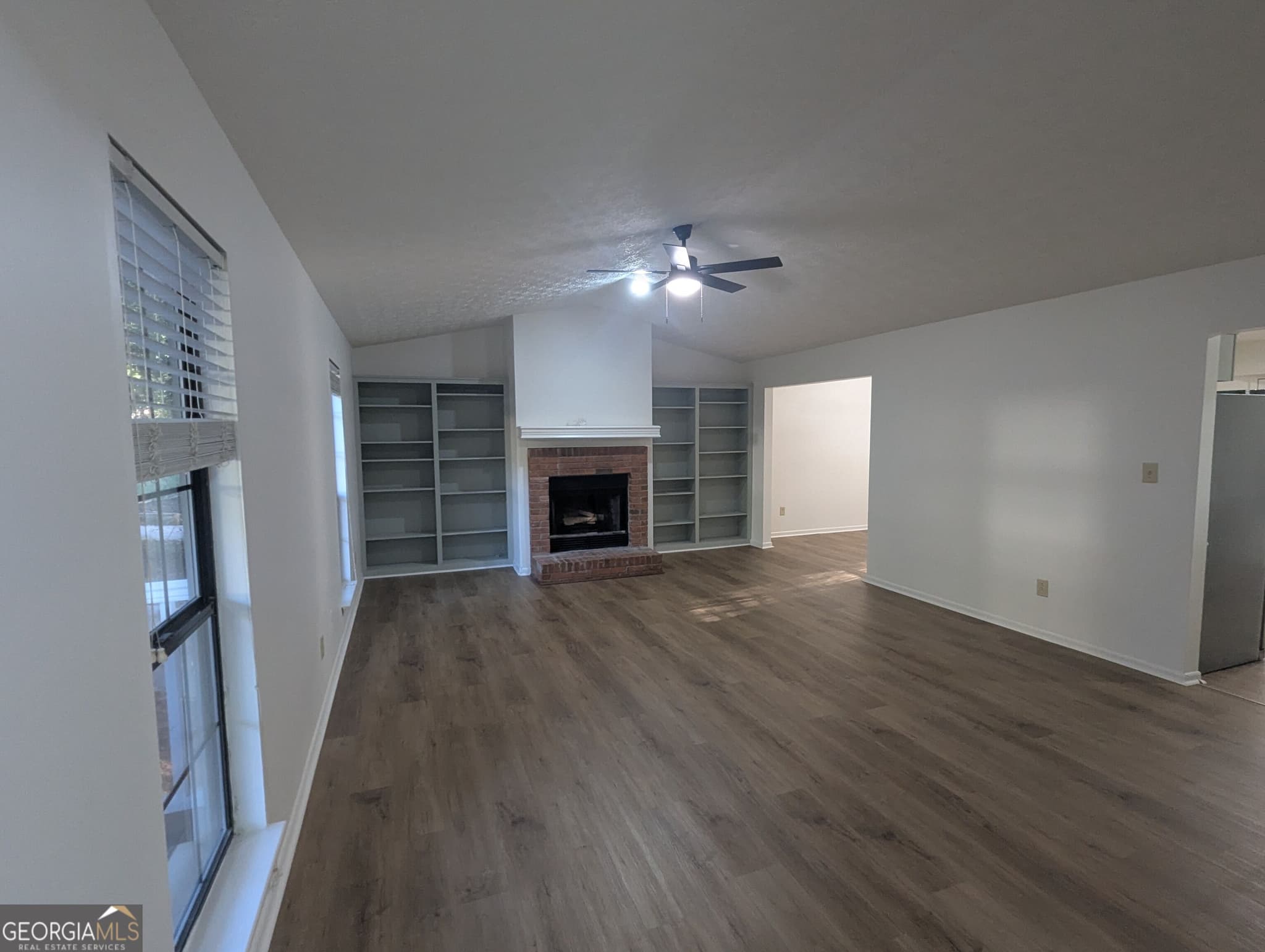 4 bedroom, 3 bathroom, 2,448 sq ft single family residence for sale at 664 River Bend Drive, Jonesboro, GA 30238 — photo 3