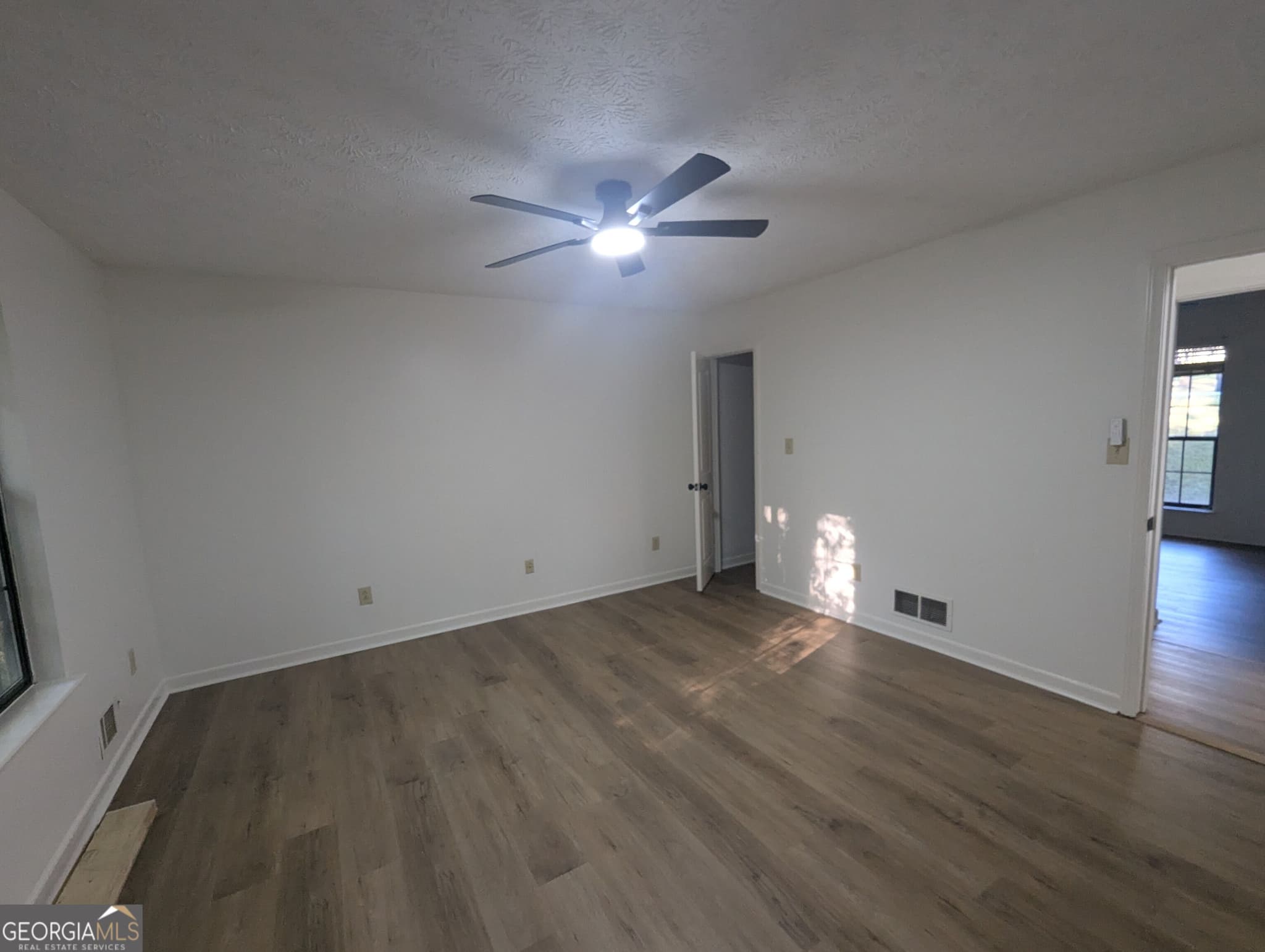 4 bedroom, 3 bathroom, 2,448 sq ft single family residence for sale at 664 River Bend Drive, Jonesboro, GA 30238 — photo 10