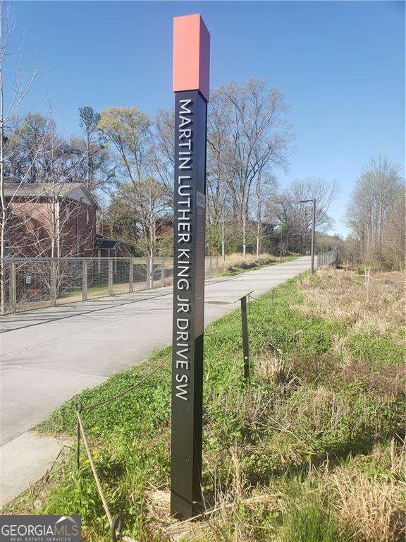 residential lot for sale at 1087 M L King Jr Drive, Atlanta, GA 30314 — photo 5