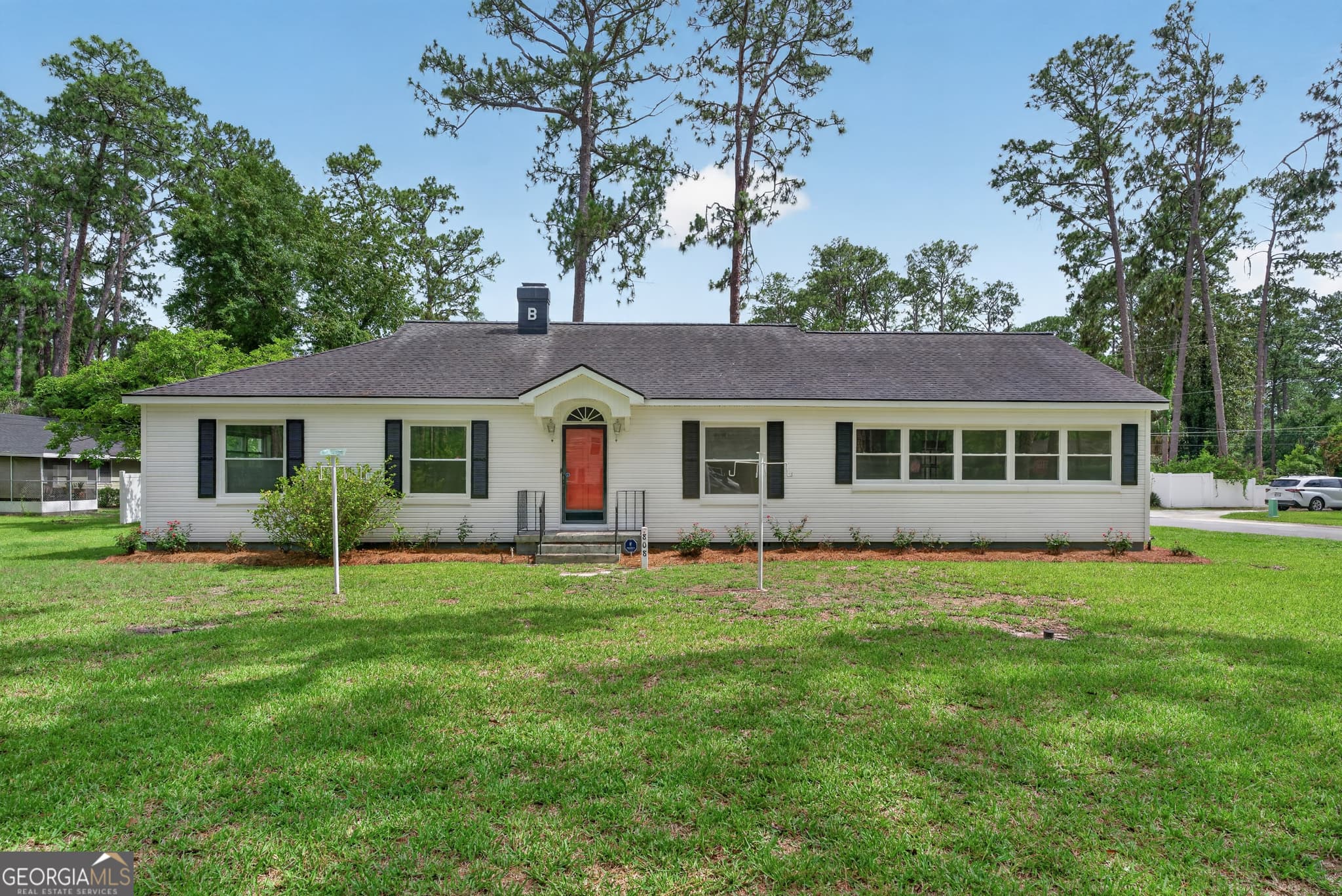 3 bedroom, 2 bathroom, 2,334 sq ft single family residence for sale at 808 Seminole Trail, Waycross, GA 31501