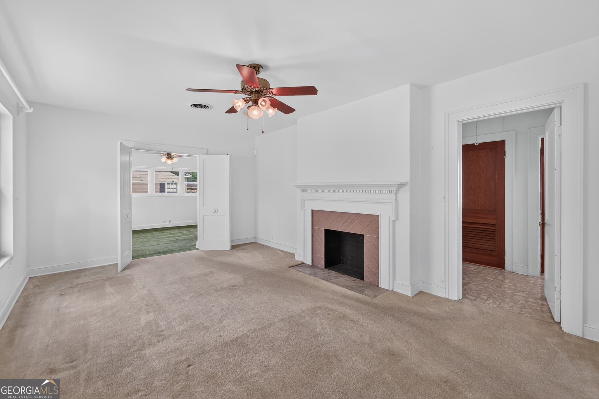 3 bedroom, 2 bathroom, 2,334 sq ft single family residence for sale at 808 Seminole Trail, Waycross, GA 31501 — photo 9