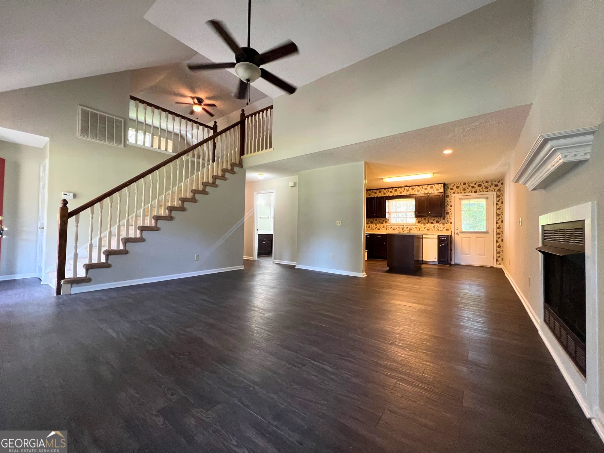 3 bedroom, 2 bathroom, 1,634 sq ft single family residence for sale at 500 S Kevin Court, Statesboro, GA 30461 — photo 8