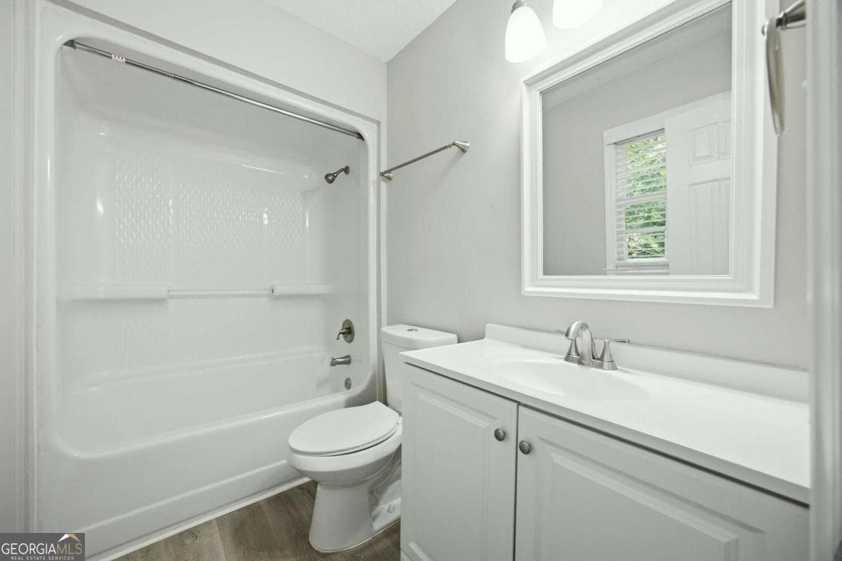 4 bedroom, 3 bathroom, 2,161 sq ft single family residence for sale at 458 Hearth Place, Lawrenceville, GA 30043 — photo 8