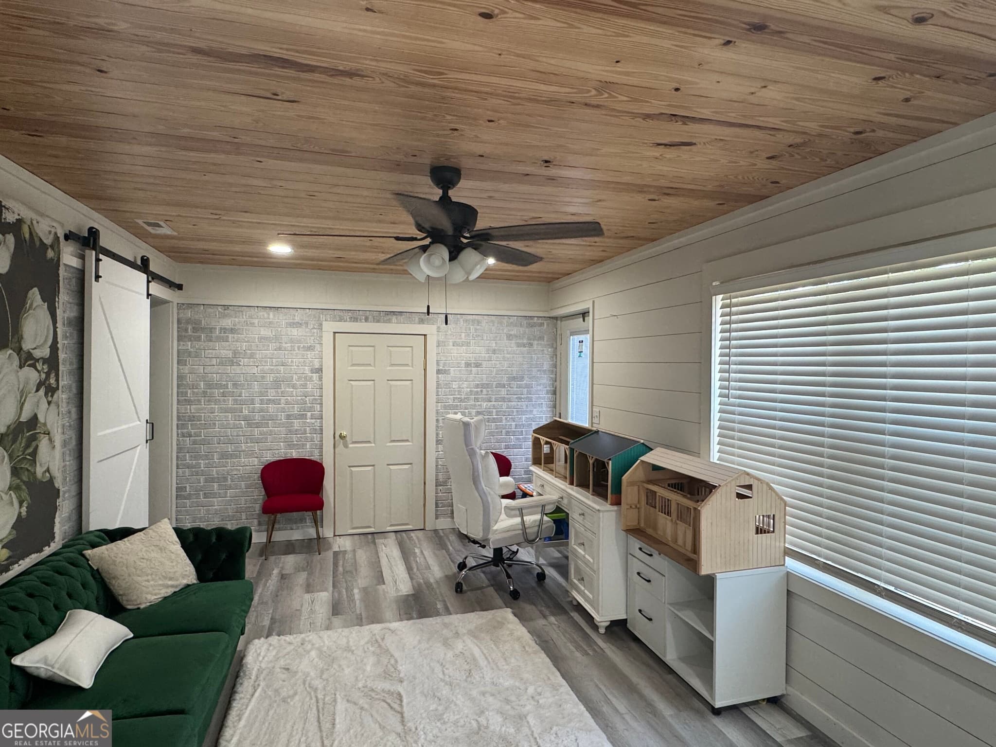 4 bedroom, 2.5 bathroom, 2,096 sq ft single family residence for sale at 76 Burkett's Ferry Road, Hazlehurst, GA 31539 — photo 10