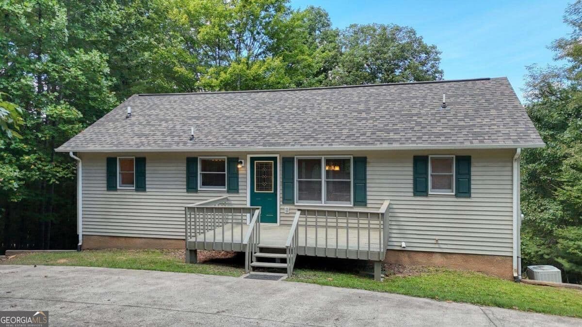 4 bedroom, 3 bathroom, 2,112 sq ft single family residence for sale at 103 M And M Place LOT #8 & 9, Blairsville, GA 30512 — photo 2