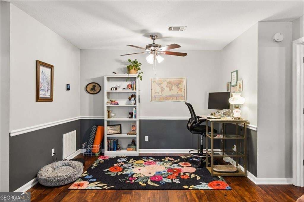 2 bedroom, 2 bathroom, 1,302 sq ft condominium for sale at 804 Peachtree Forest Avenue, Peachtree Corners, GA 30092 — photo 6