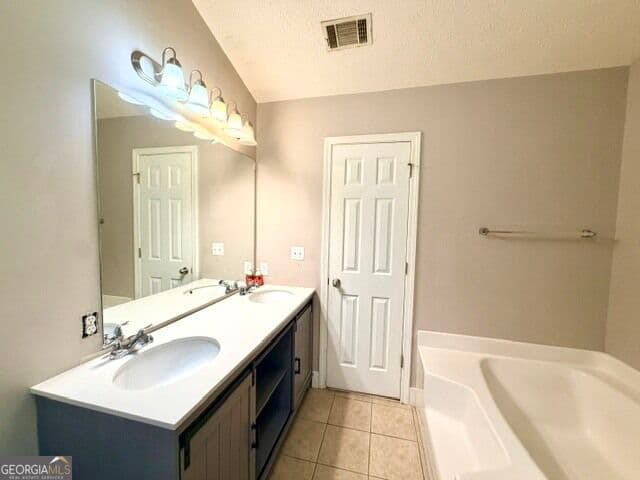 4 bedroom, 2 bathroom, 1,663 sq ft single family residence for sale at 100 Deer Creek Drive, Lagrange, GA 30240 — photo 9