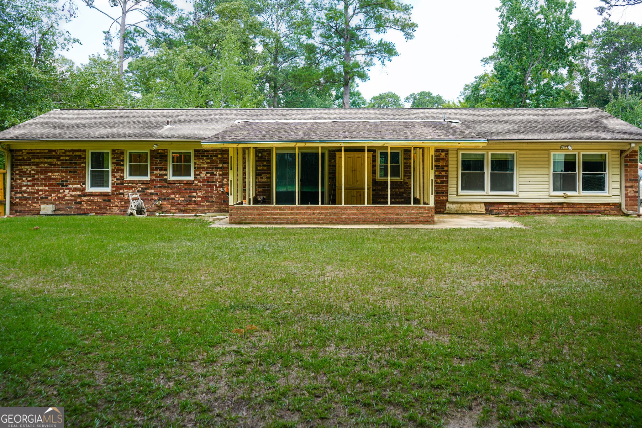 3 bedroom, 2 bathroom, 1,744 sq ft single family residence for rent at 307 Pinewood Drive, Dublin, GA 31021 for $1,550 a month — photo 4