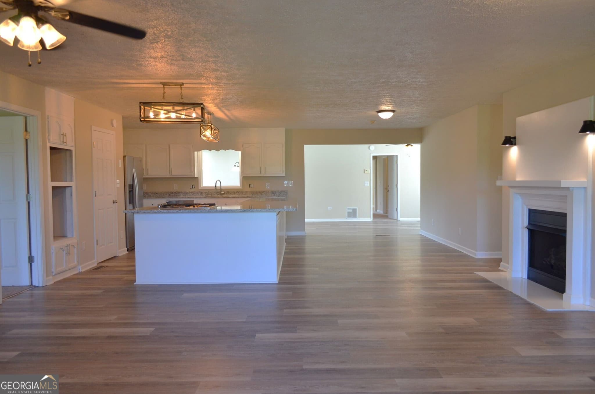 5 bedroom, 3 bathroom, 2,102 sq ft single family residence for sale at 794 Ga Highway 87, Cochran, GA 31014 — photo 5