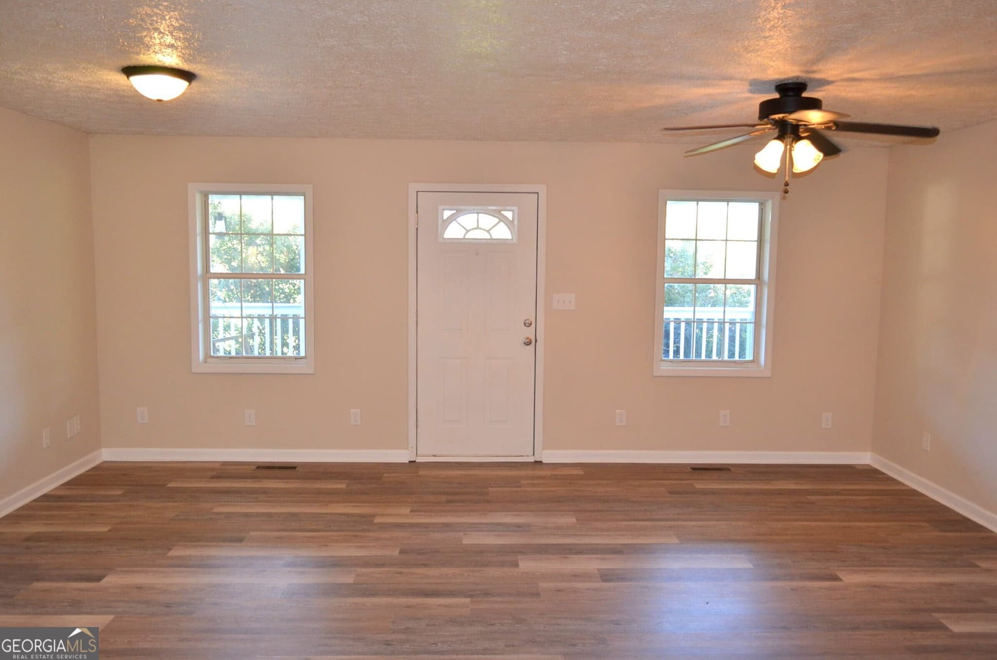 5 bedroom, 3 bathroom, 2,102 sq ft single family residence for sale at 794 Ga Highway 87, Cochran, GA 31014 — photo 10