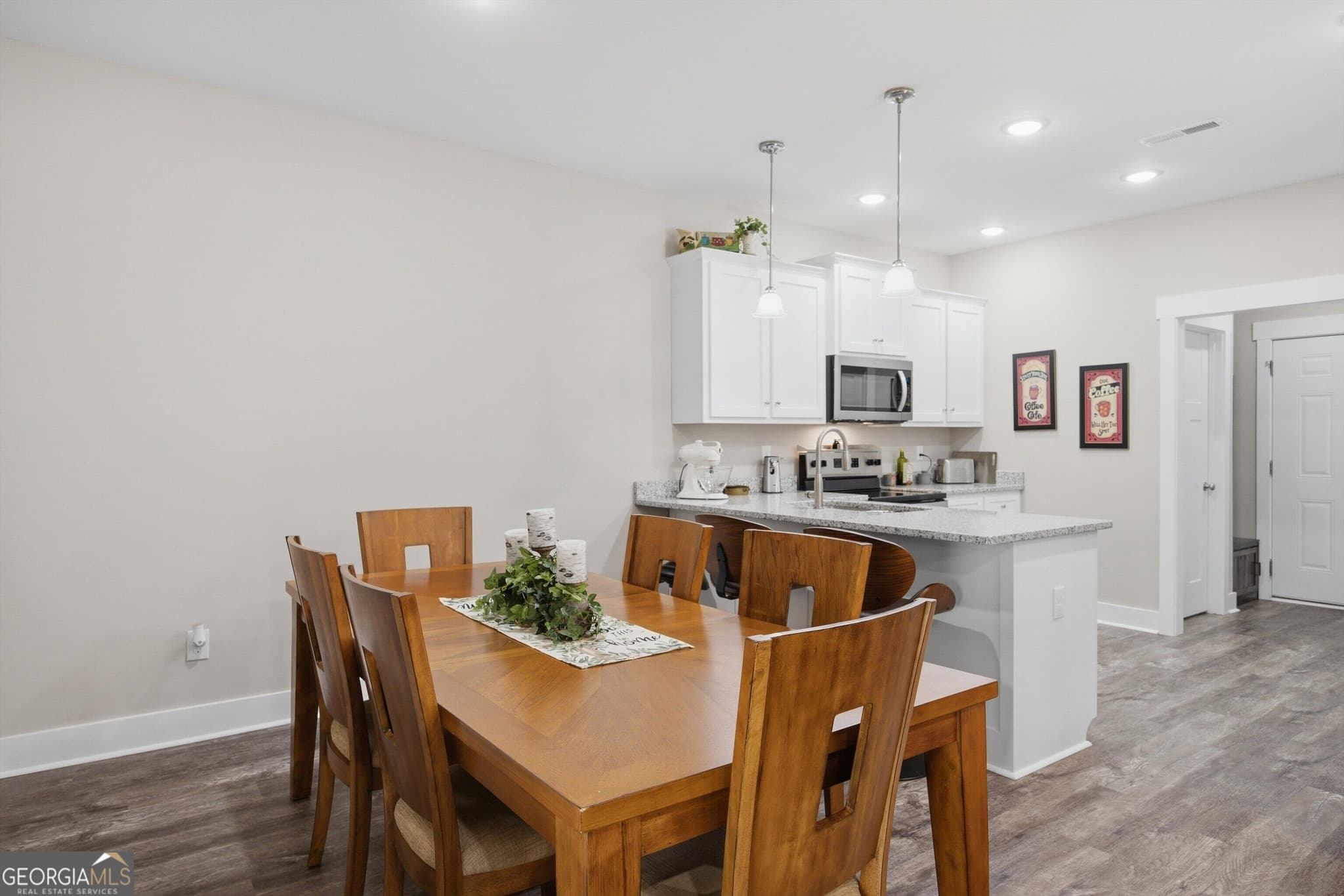 2 bedroom, 2.5 bathroom, 1,450 sq ft townhouse for sale at 84 Maddox Lane, Chatsworth, GA 30705 — photo 5
