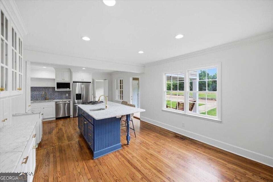 4 bedroom, 4 bathroom, 2,933 sq ft single family residence for sale at 3561 Overlook Avenue, Macon, GA 31204 — photo 7